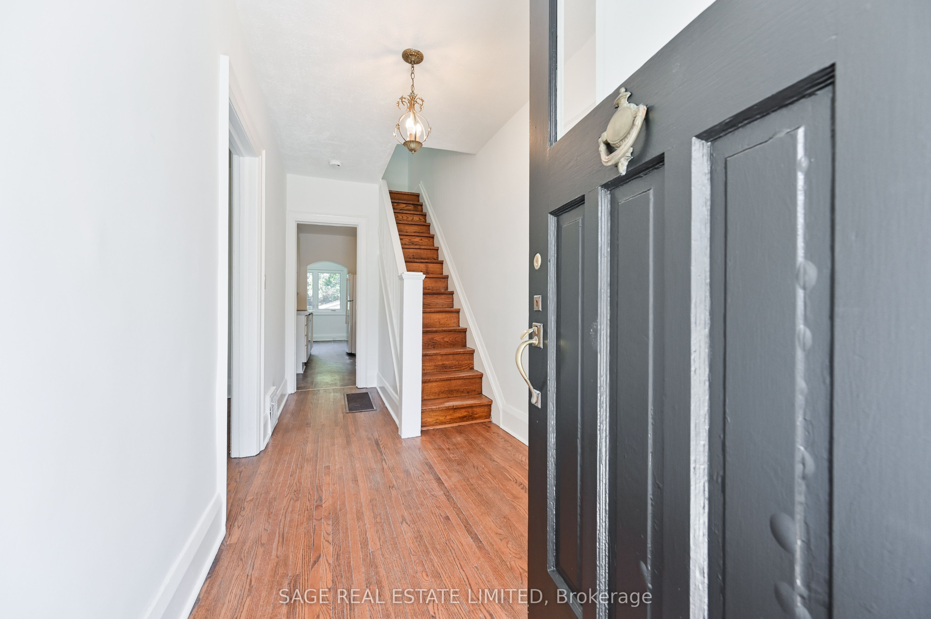 152 Manor Road E, Toronto, ON M4S 1R6 photo 2