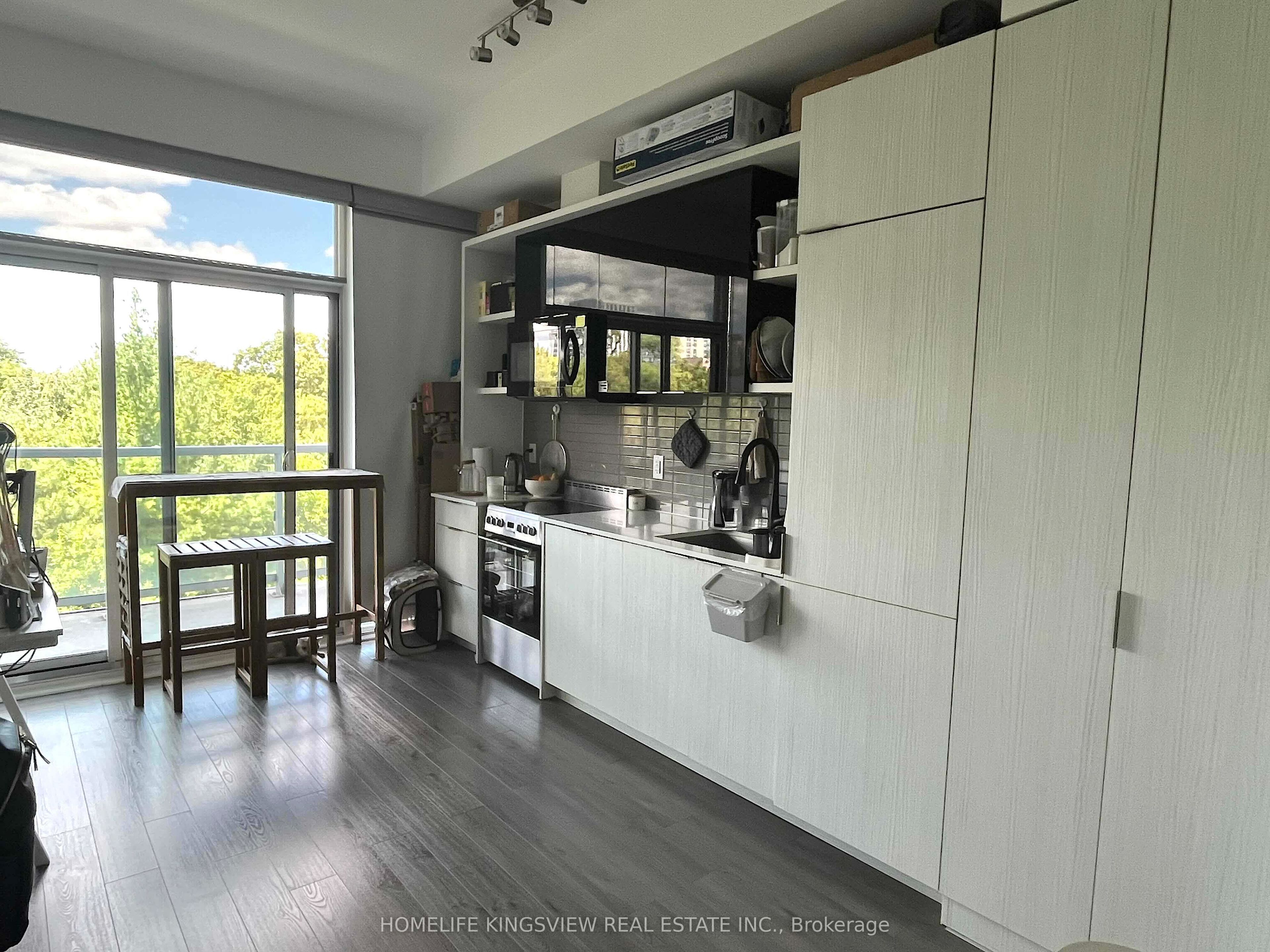 6 Parkwood Avenue 613, Toronto, ON M4V 0A3 photo 4