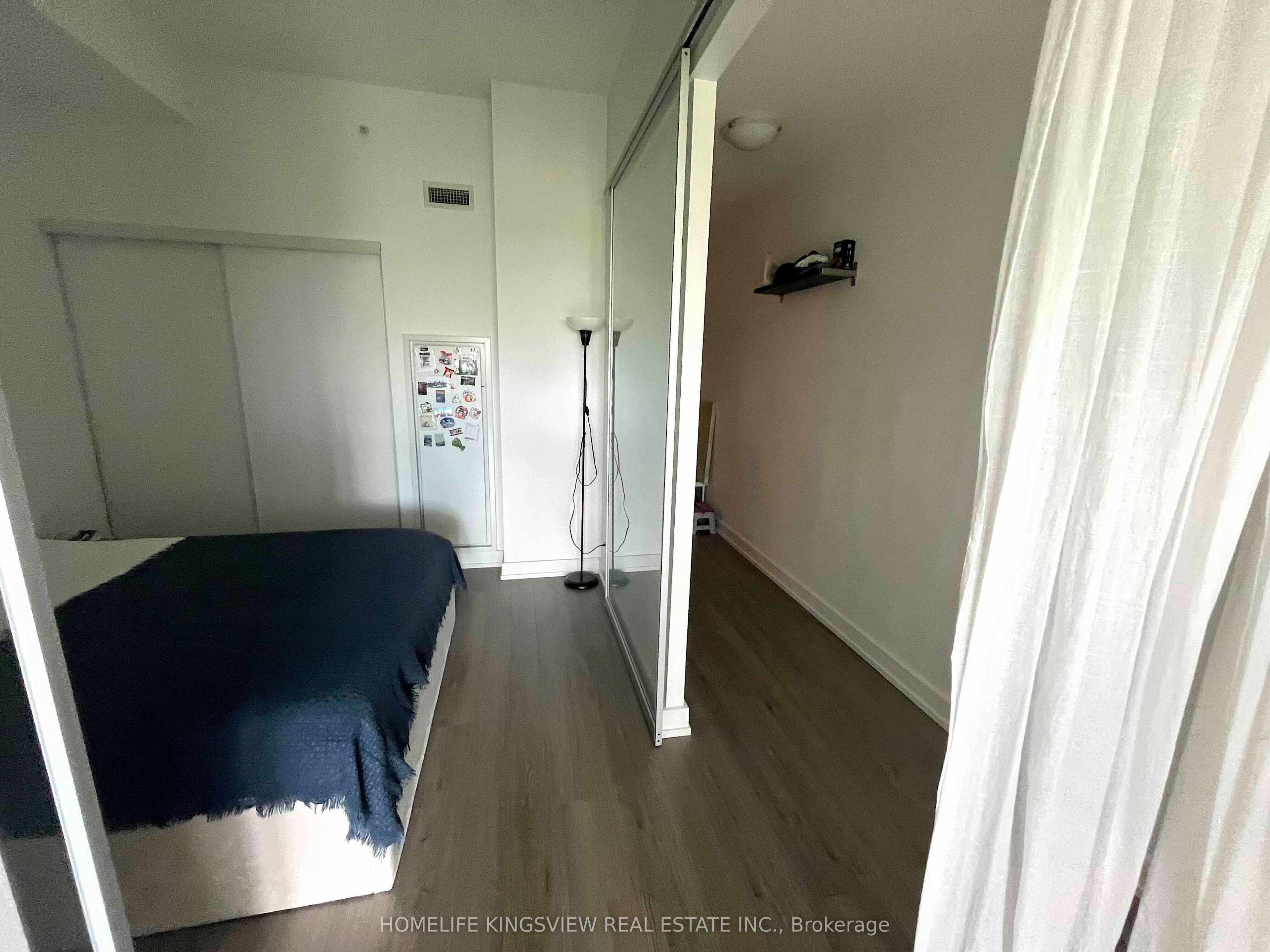 6 Parkwood Avenue 613, Toronto, ON M4V 0A3 photo 5