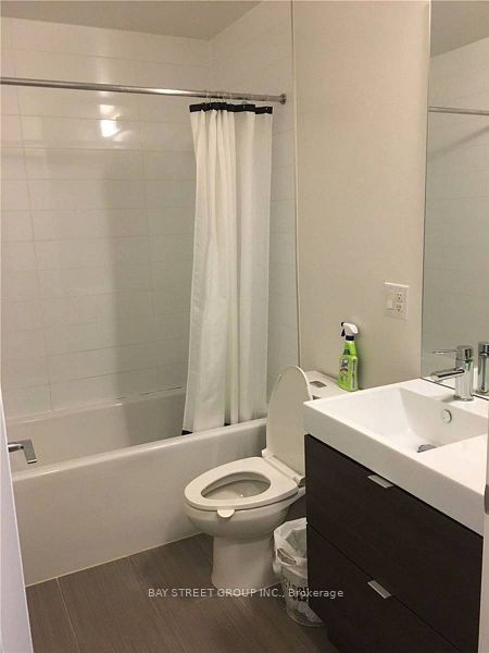62 Forest Manor Road 1006, Toronto, ON M2J 1B6 photo 5