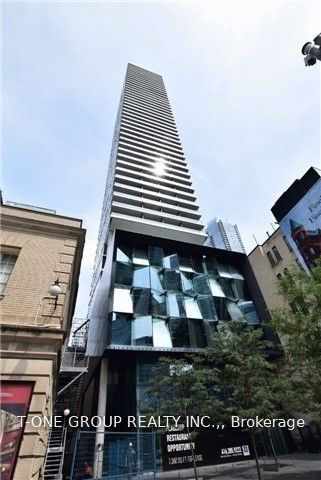 224 King Street W 1706, Toronto, ON M5H 0A6