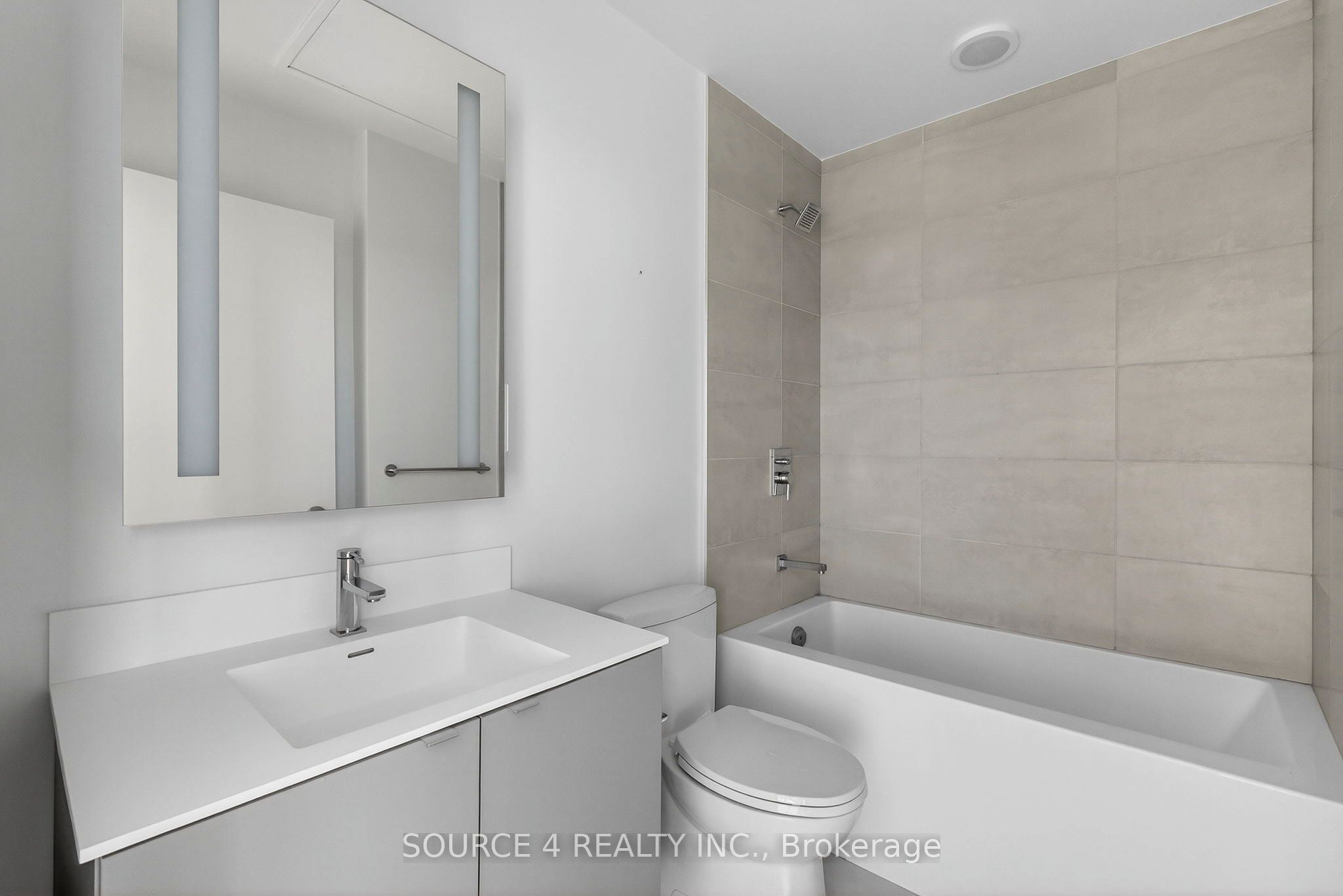 500 Dupont Street 717, Toronto, ON M6G 0B8 photo 5