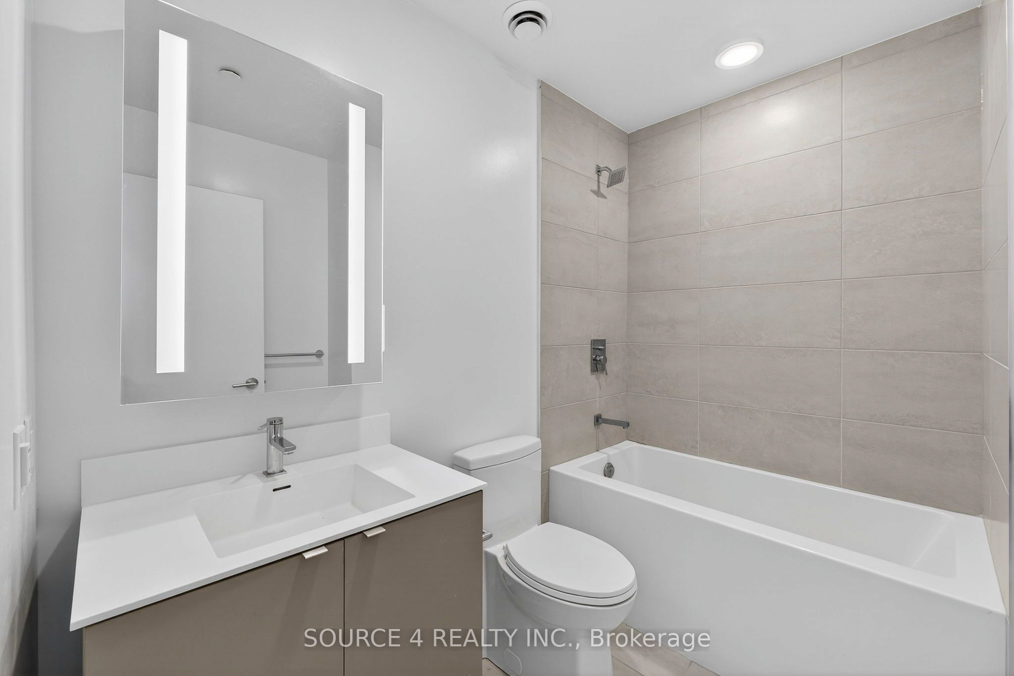 500 Dupont Street 805, Toronto, ON M6G 1Y7 photo 3