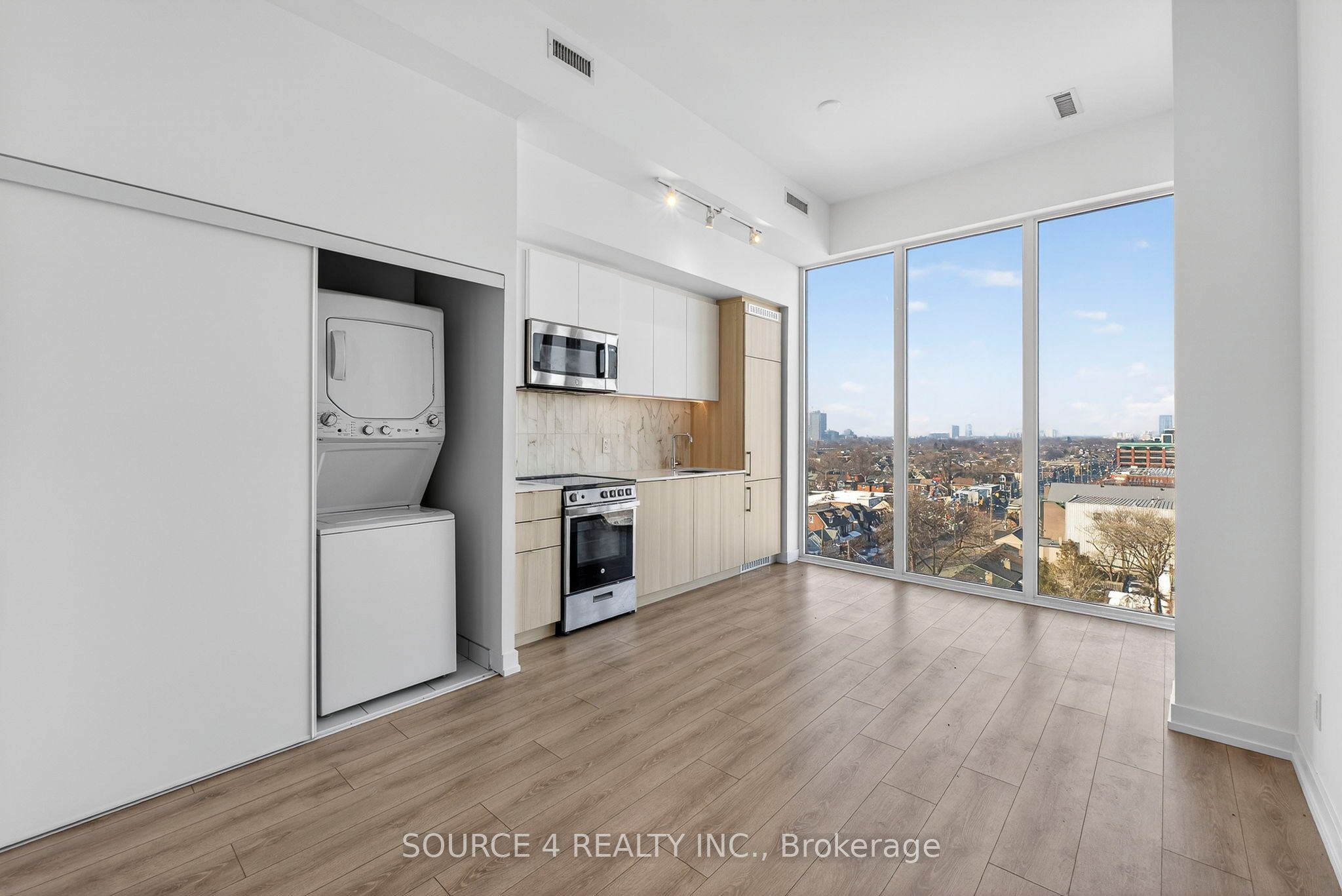 500 Dupont Street 805, Toronto, ON M6G 1Y7 photo 5