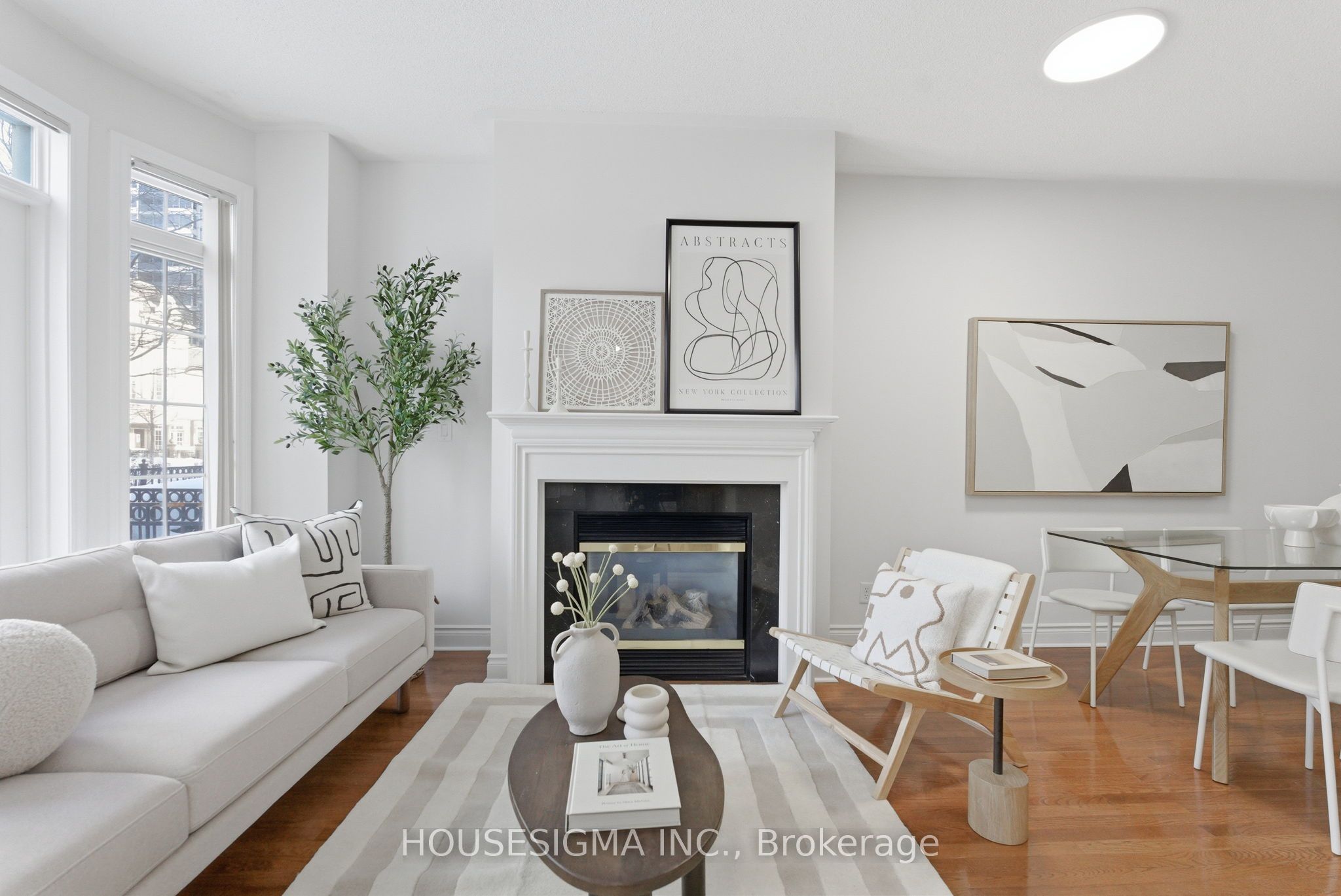 1 Rean Drive TH#10, Toronto, ON M2K 3C1