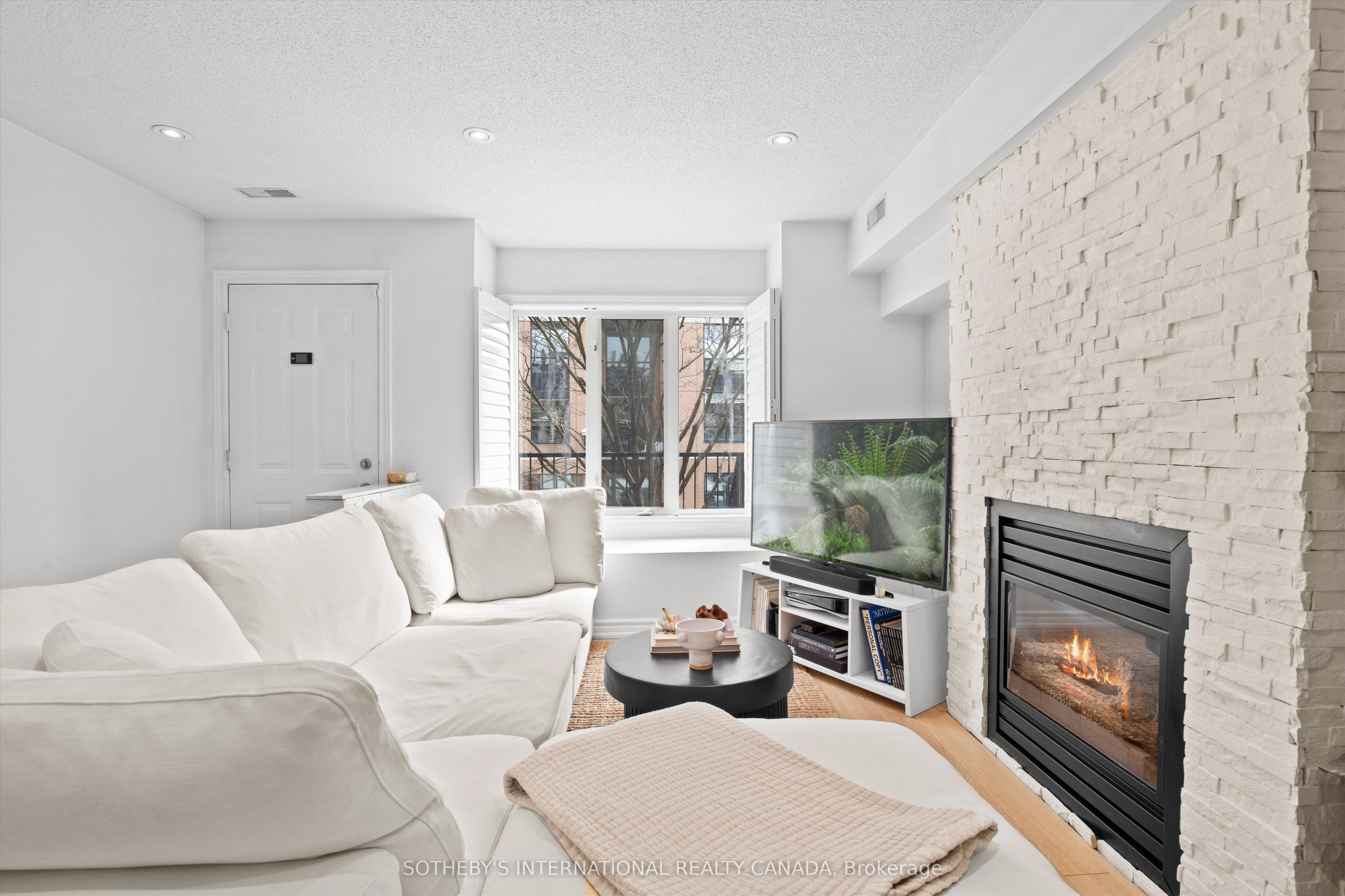 208 Niagara Street 18, Toronto, ON M6J 3W5 photo 5