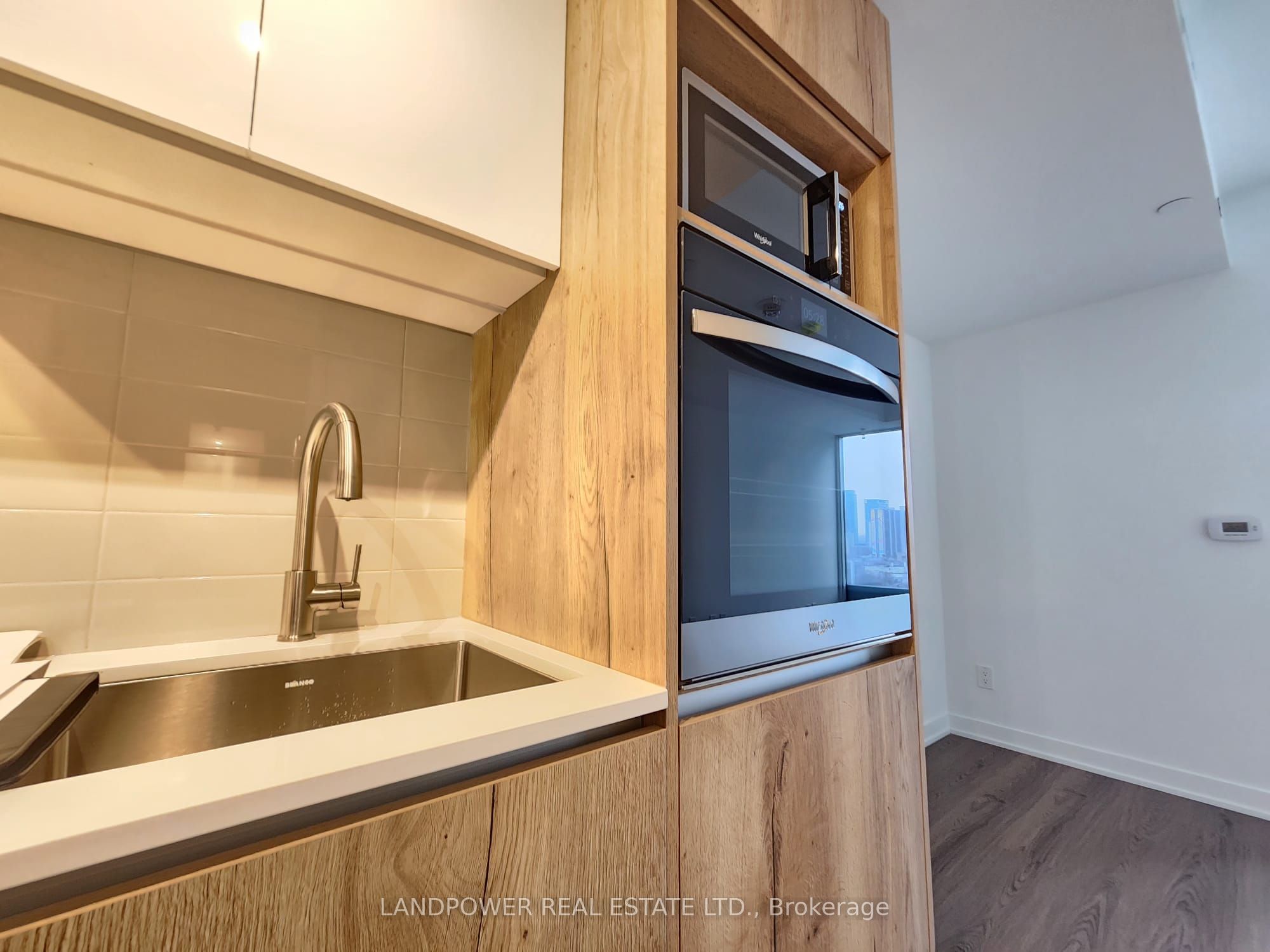 319 Jarvis Street 1909, Toronto, ON M5B 0C8 photo 5