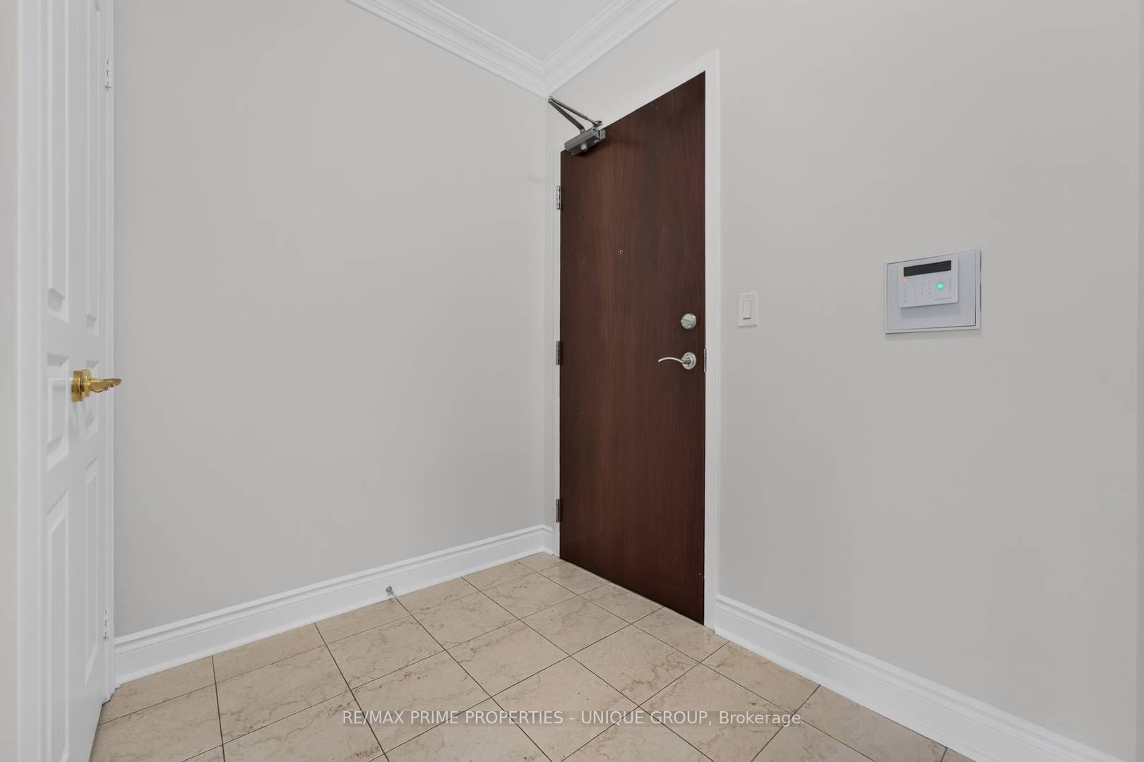 10 Delisle Avenue 317, Toronto, ON M4V 3C6 photo 3