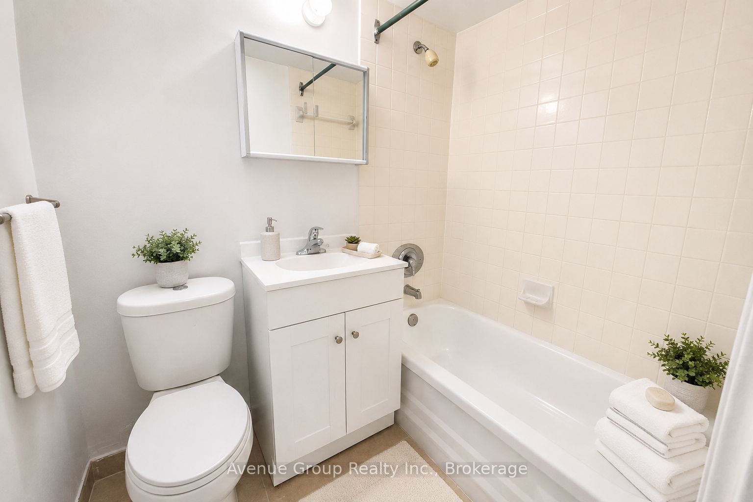 120 Shelborne Avenue 1501, Toronto, ON M6B 2M7 photo 3
