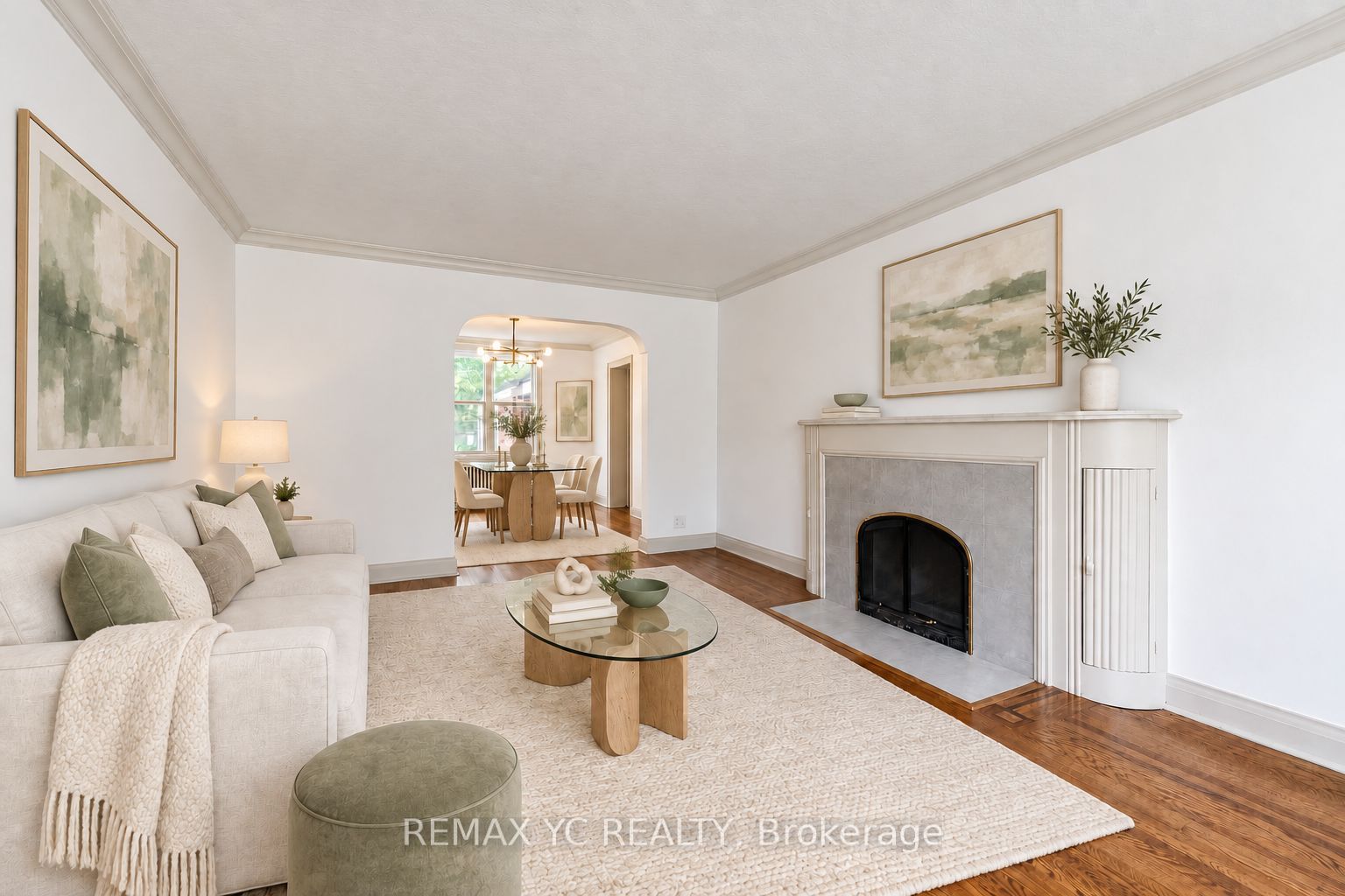 425 Broadway Avenue, Toronto, ON M4G 2R3 photo 4