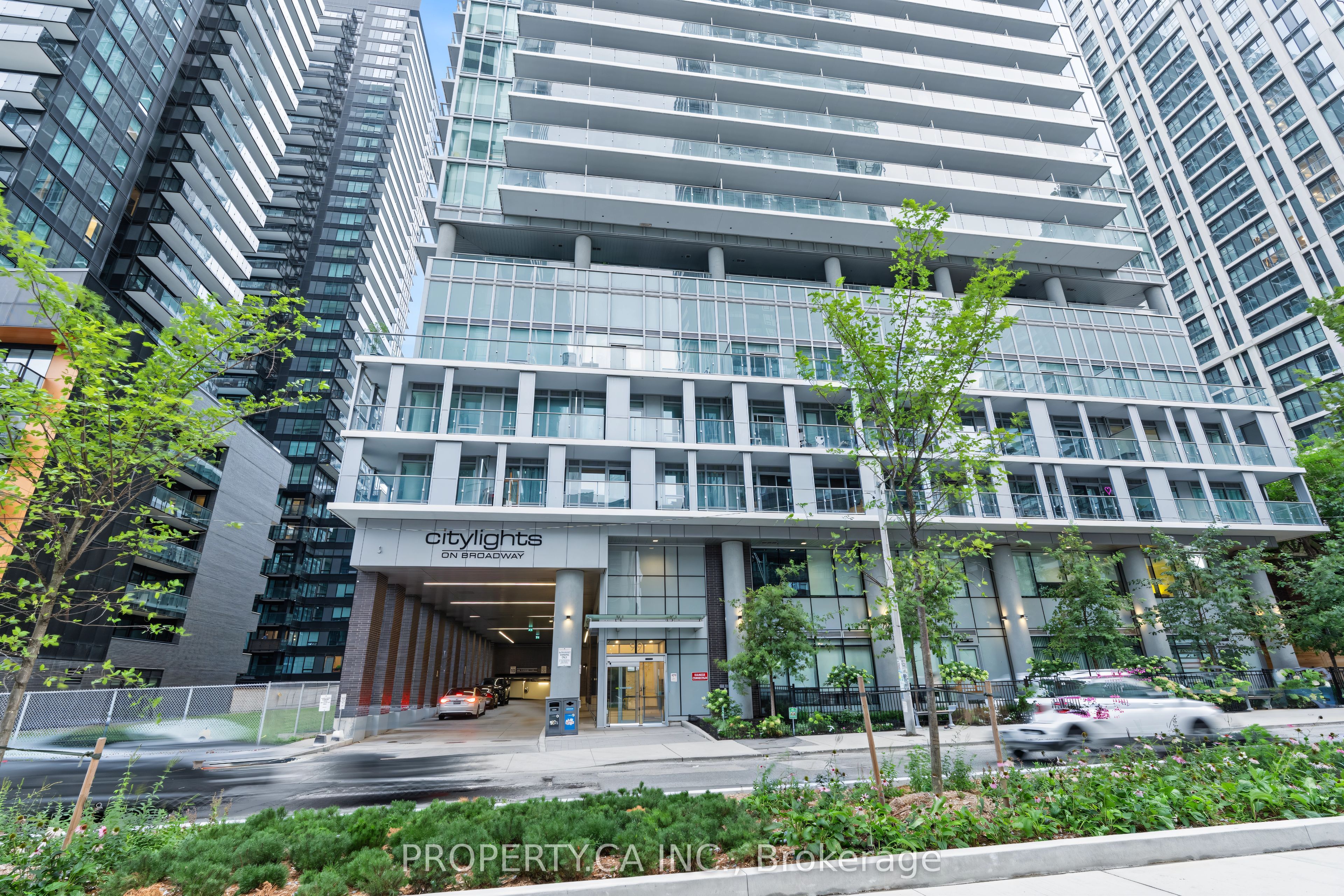 99 Broadway Avenue 3011, Toronto, ON M4P 0E3