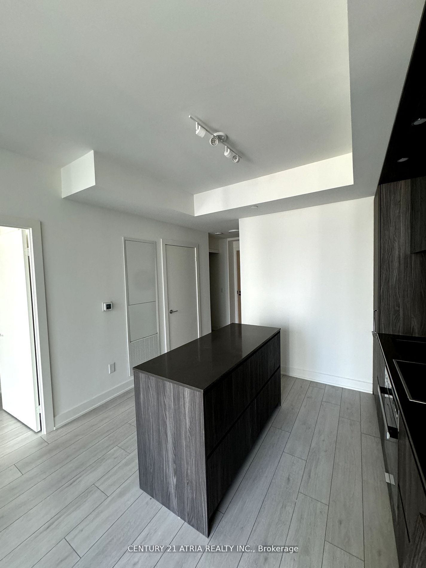 15 Mercer Street 2305, Toronto, ON M5V 0T8 photo 2