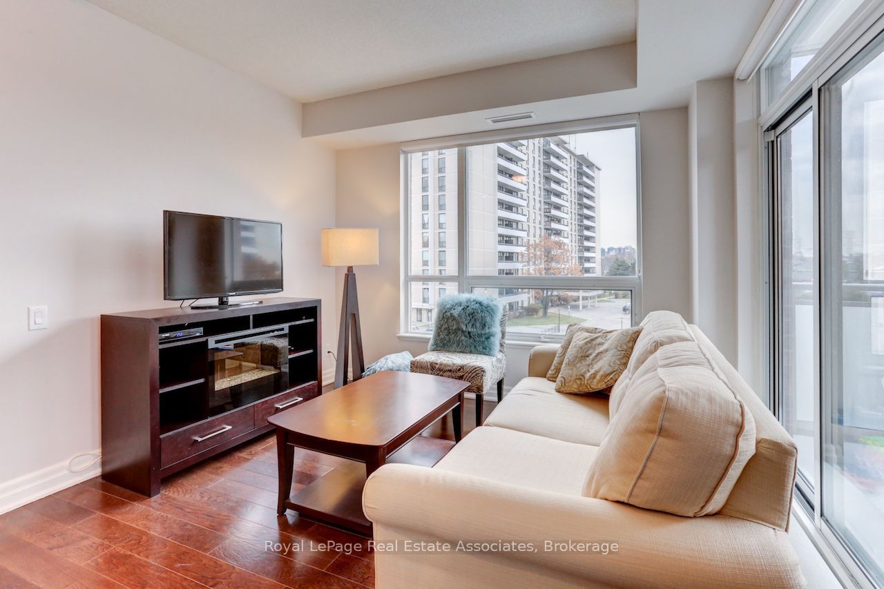 17 Ruddington Drive 402, Toronto, ON M2K 0A8 photo 2