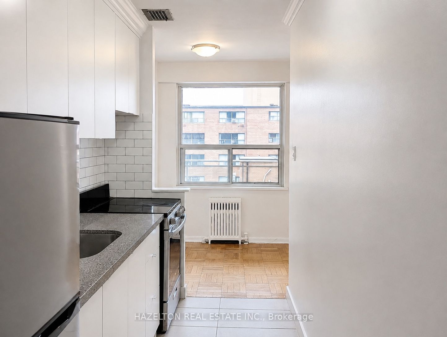 206 St George Street 604, Toronto, ON M5R 2N6 photo 4