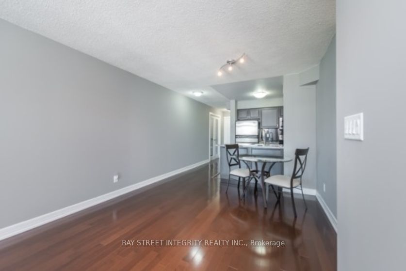 16 Harrison Garden Boulevard 2101, Toronto, ON M2N 7J6 photo 3