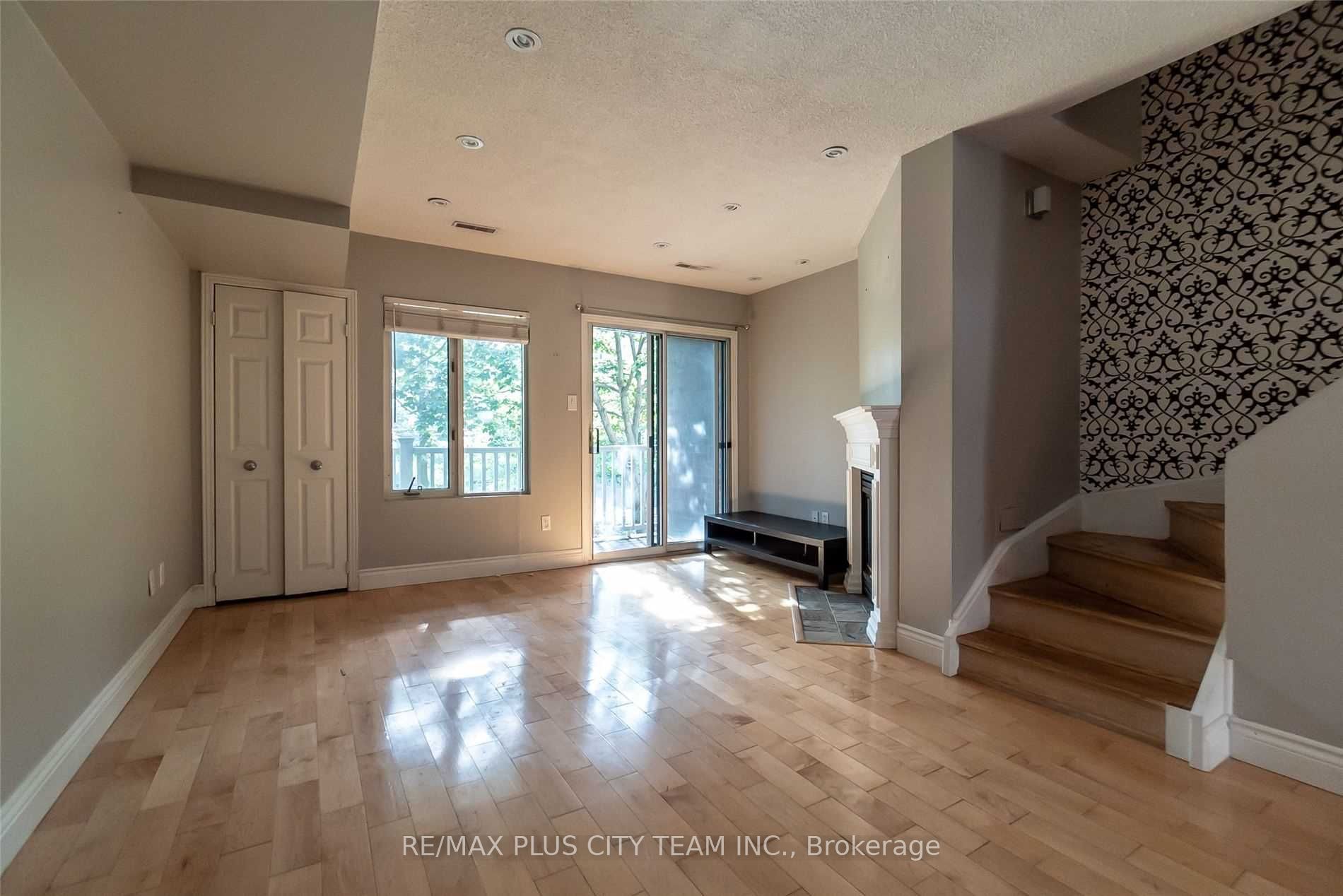 801 King Street W Th 8C, Toronto, ON M5V 3C9 photo 5