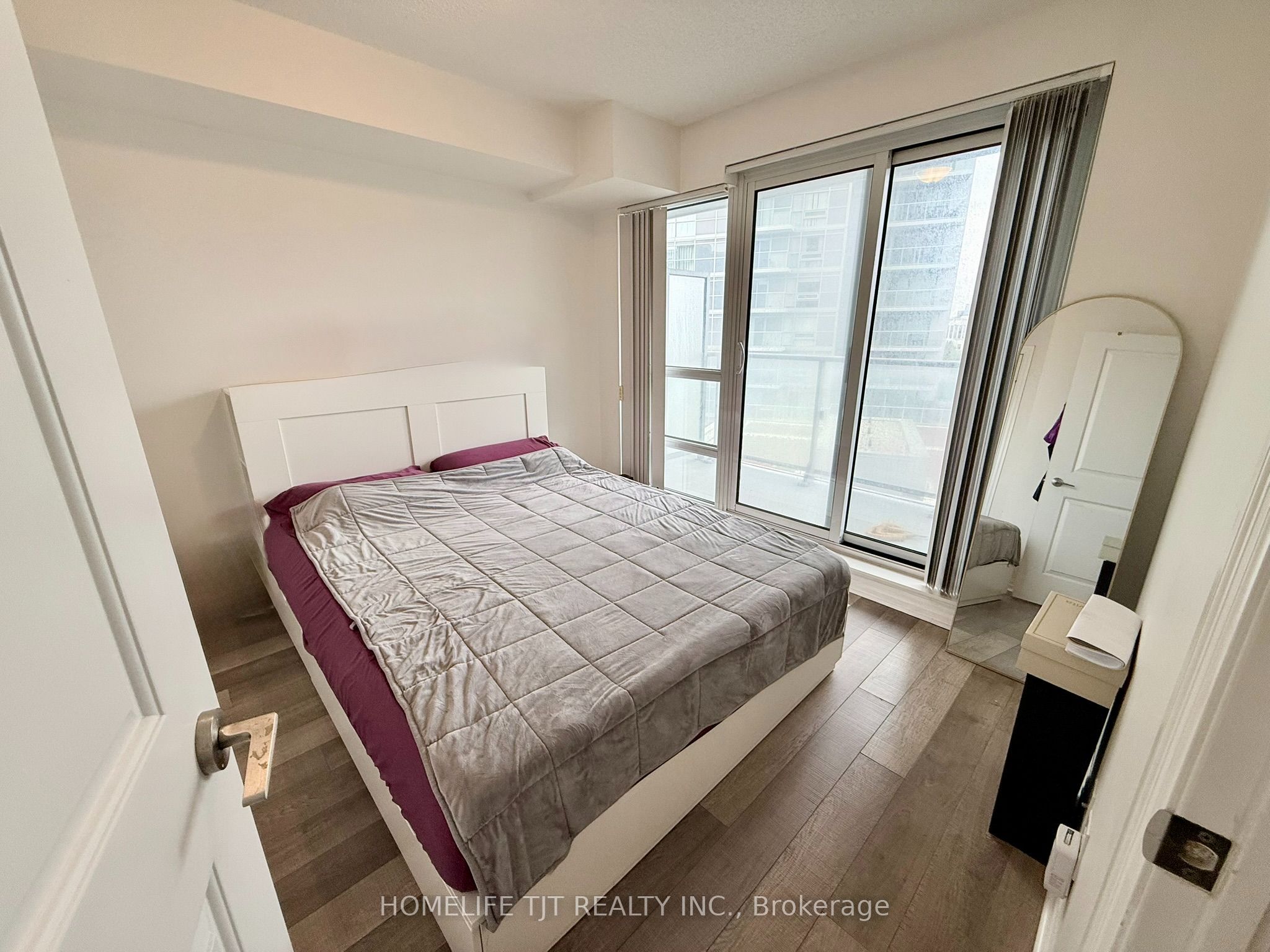 2015 Sheppard Avenue E 601, Toronto, ON M2J 0B3 photo 3