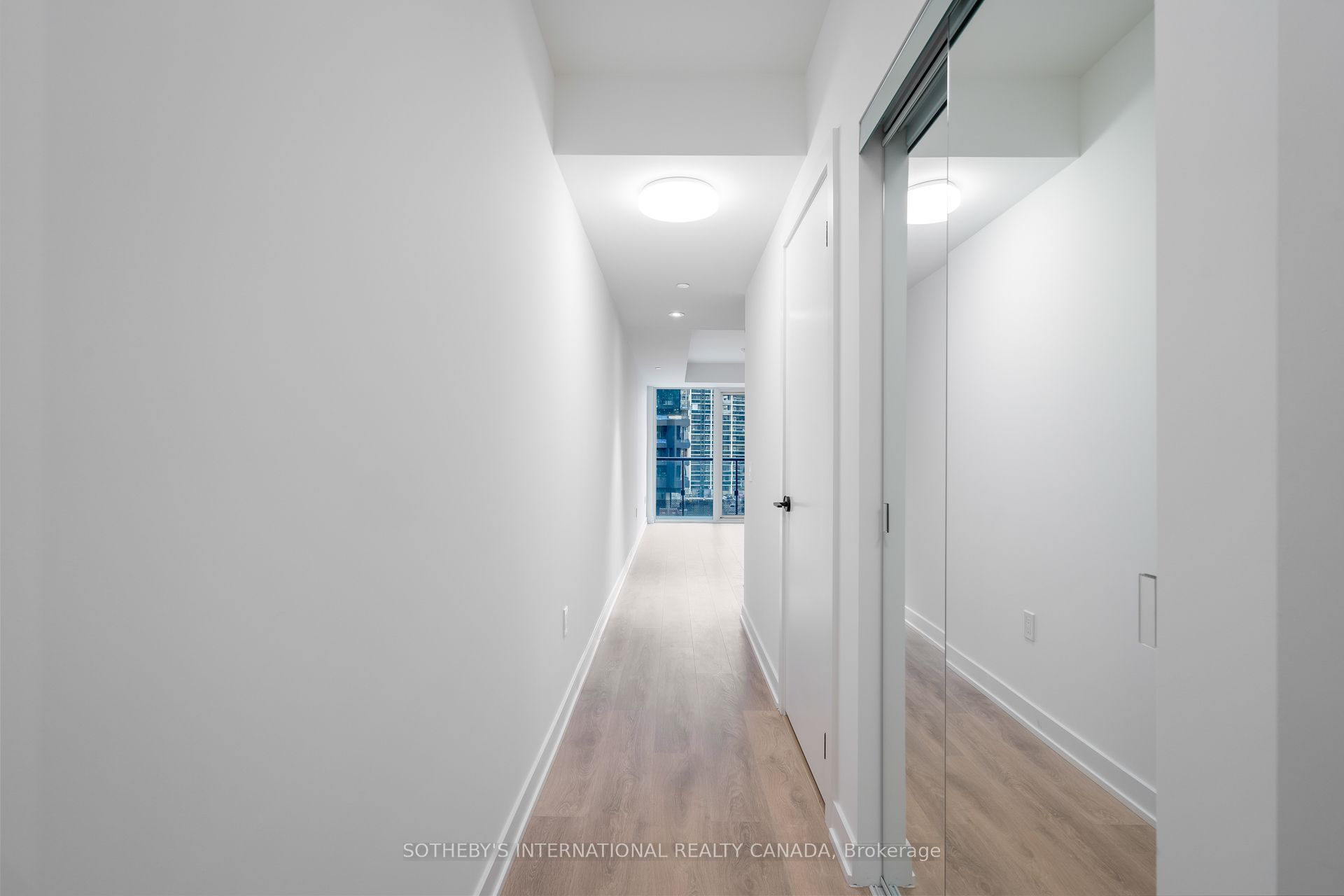 117 Broadway Avenue 407, Toronto, ON M4P 1V3 photo 4
