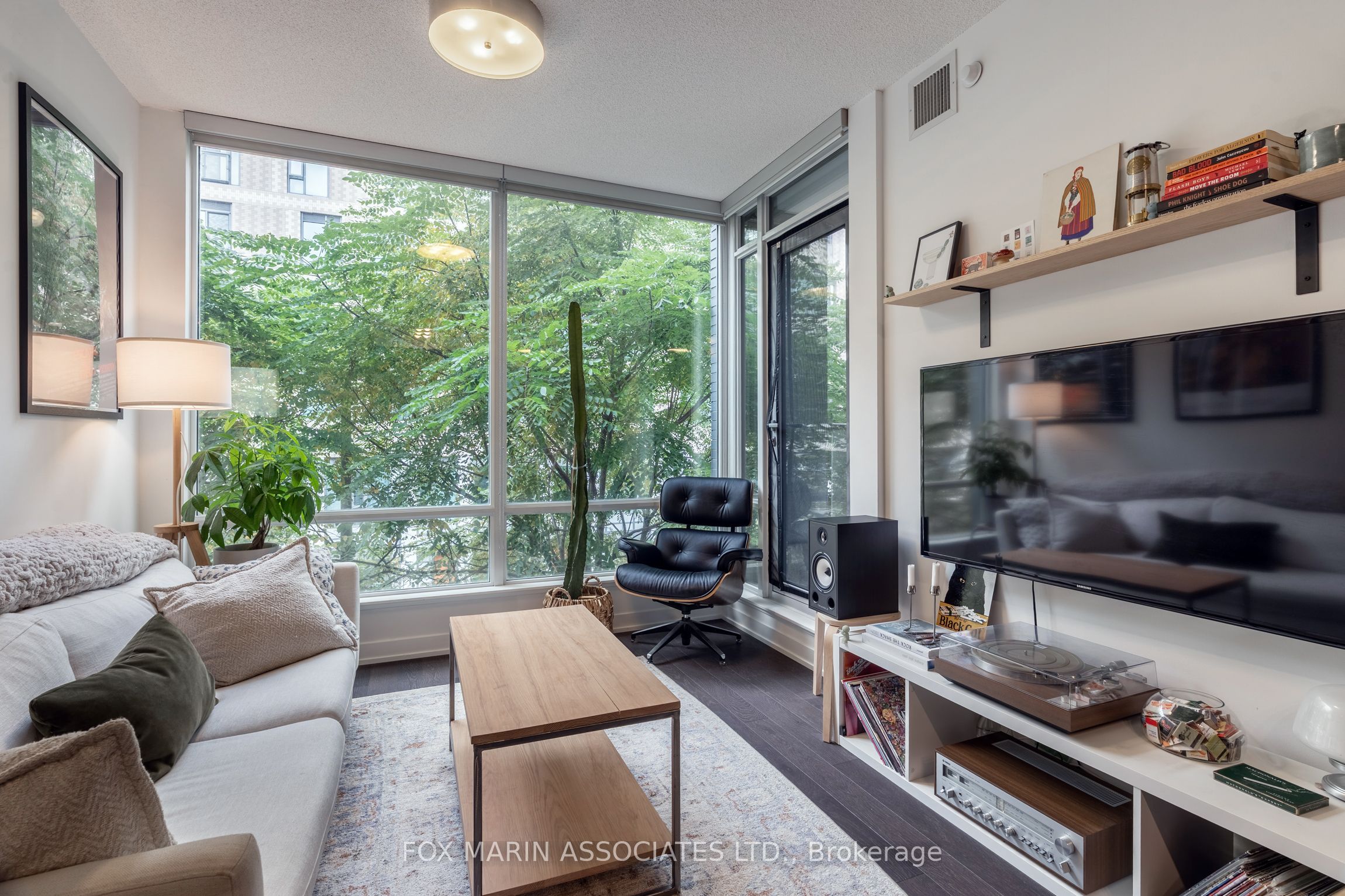 455 Front Street E N215, Toronto, ON M5A 0G2 photo 5