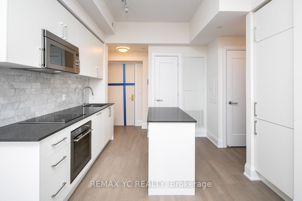 88 Cumberland Street 2404, Toronto, ON M5R 1A3 photo 5