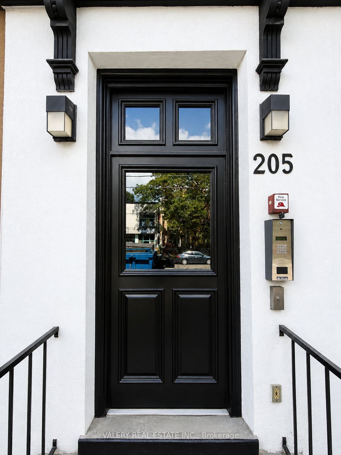 205 Gerrard Street E 8, Toronto, ON M5A 2E7 photo 2