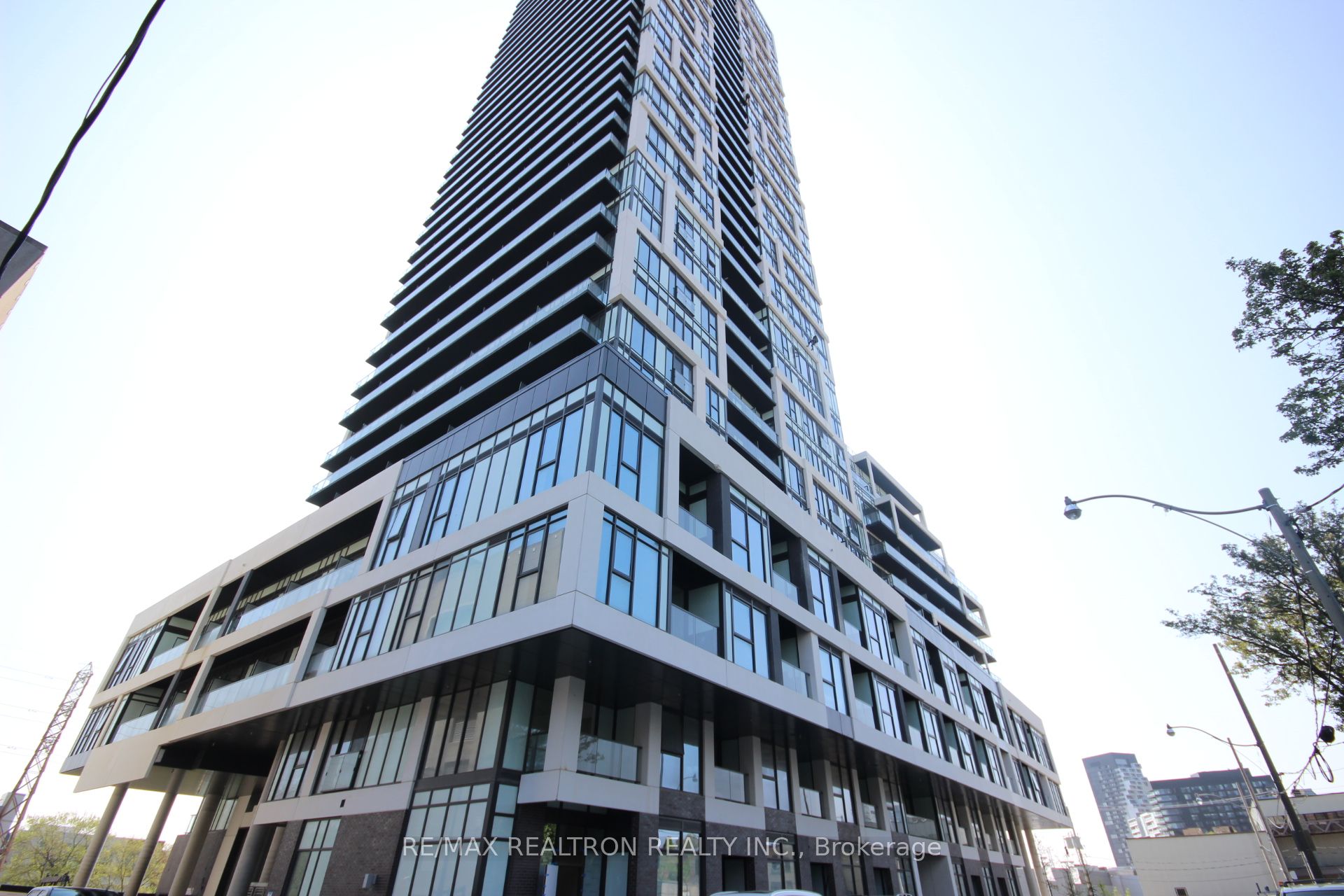 5 Defries Street 622, Toronto, ON M5A 0W7 photo 2