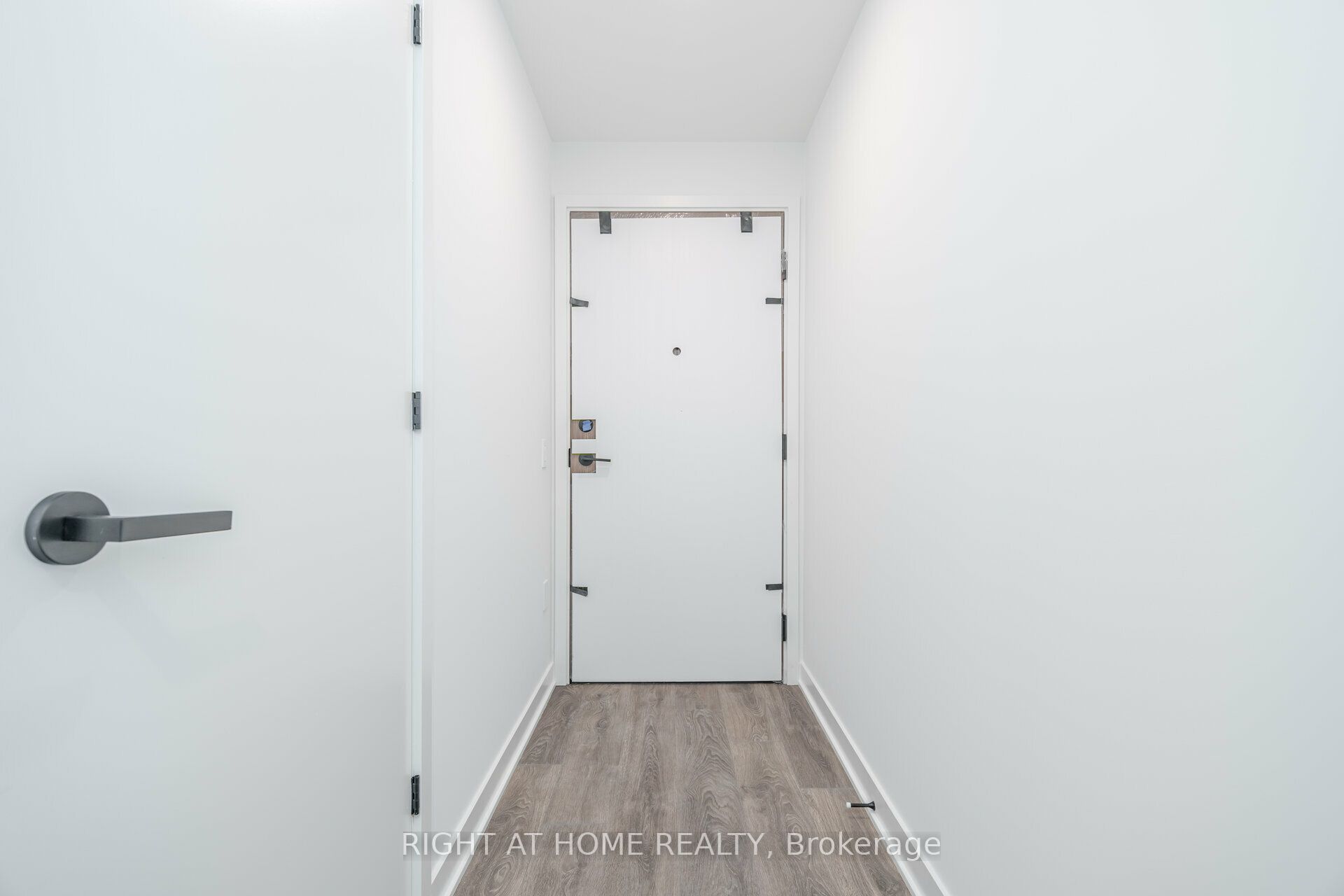 55 Charles Street E 4403, Toronto, ON M4Y 0J1 photo 4