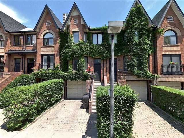 45 Soho Square, Toronto, ON M5T 2Z2
