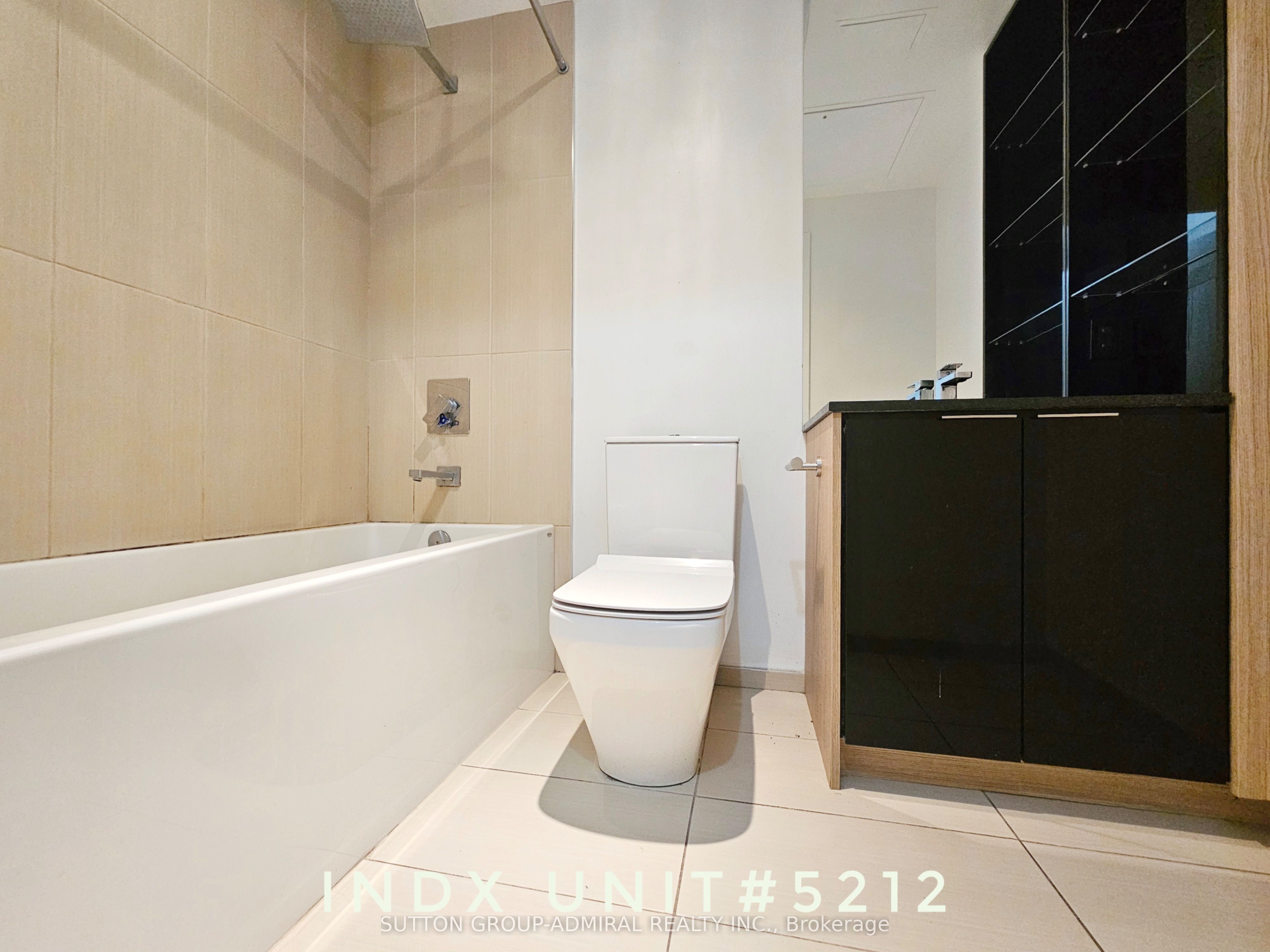 70 Temperance Street 5212, Toronto, ON M5H 4E8 photo 5