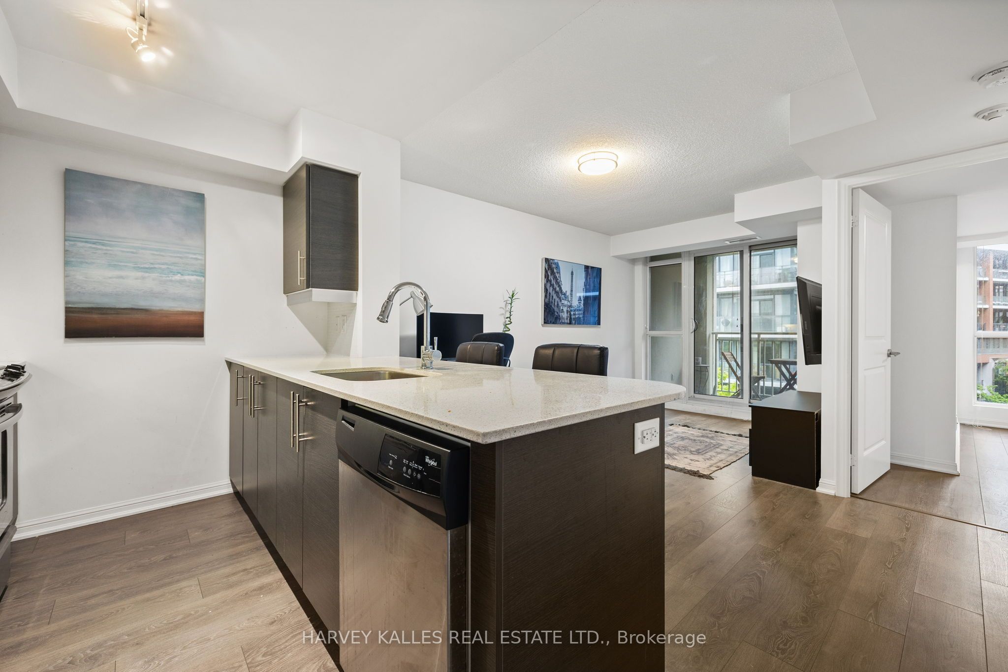 38 Grand Magazine Street 628, Toronto, ON M5V 0B1 photo 4