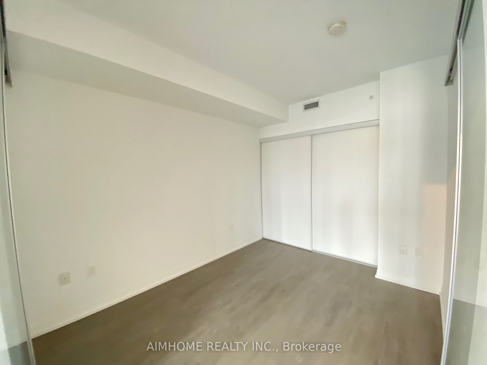 251 Jarvis Street 834, Toronto, ON M5A 4R6 photo 4