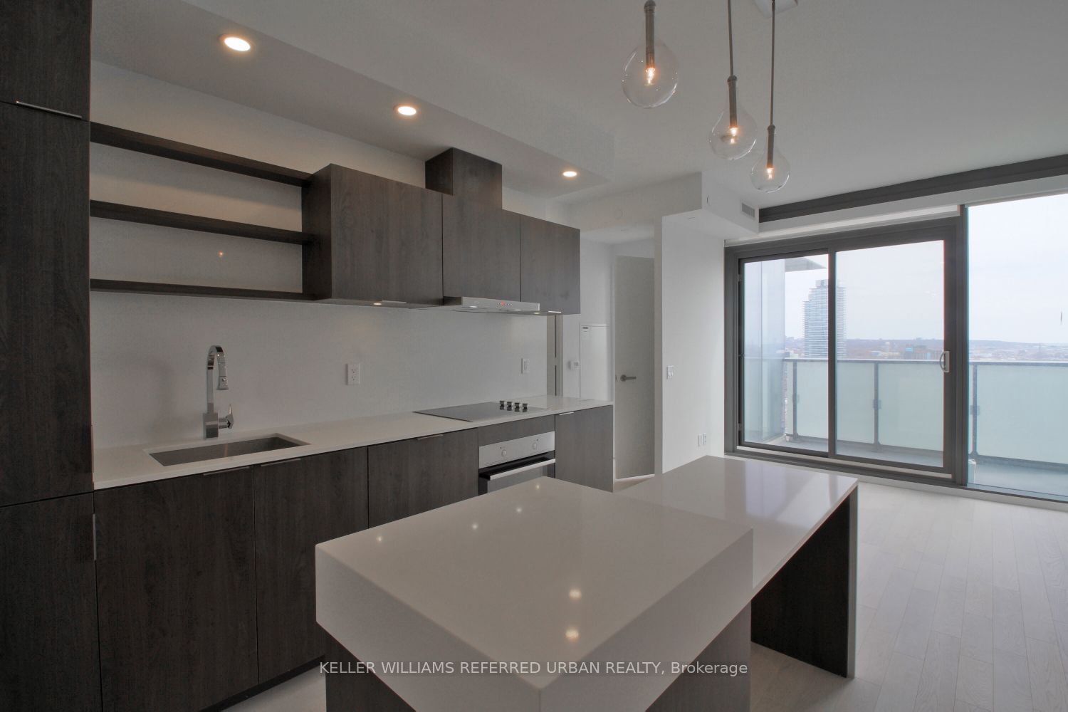 16 Bonnycastle Street 1707, Toronto, ON M5A 0C9 photo 2