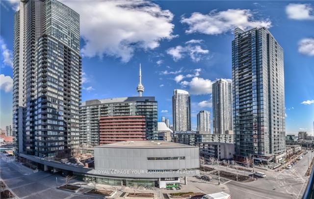 8 Telegram Mews 706, Toronto, ON M5V 3Z5 photo 2