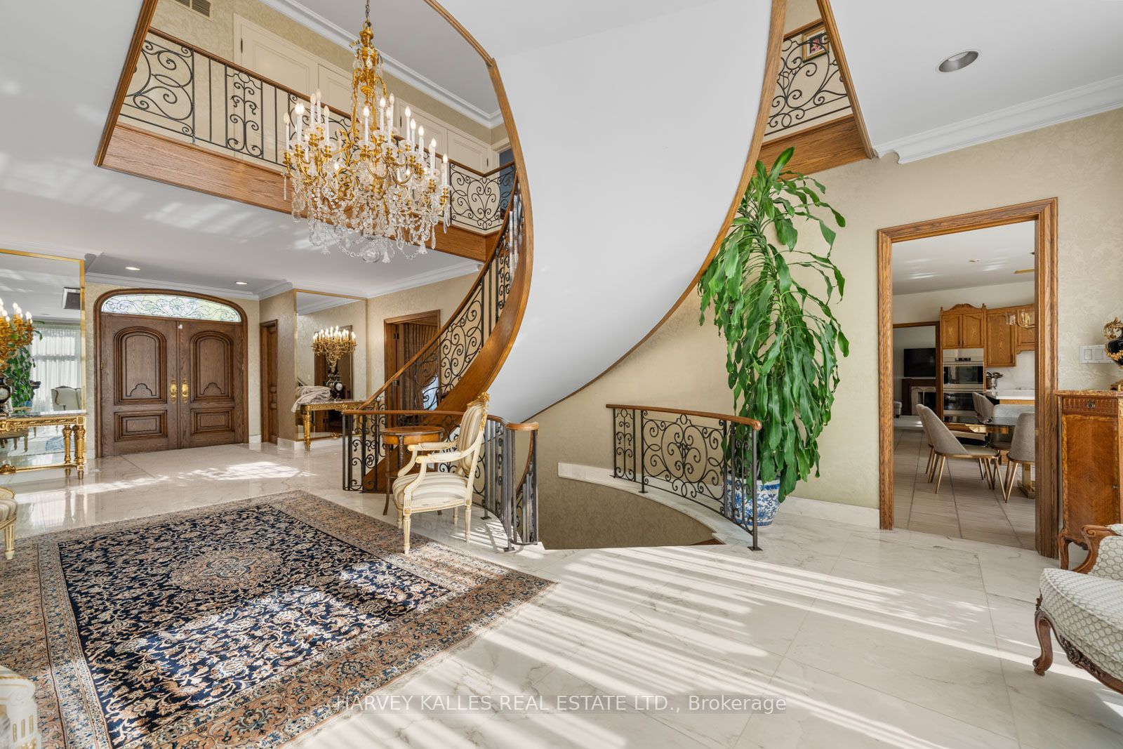 122 Dunvegan Road, Toronto, ON M4V 2R3 photo 5