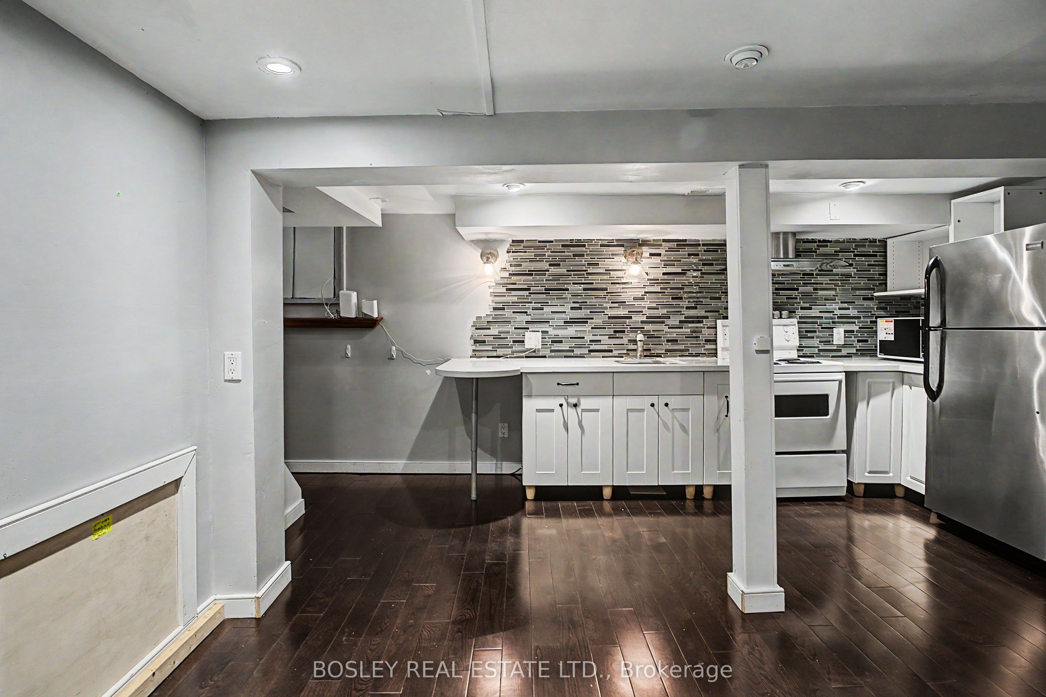 254 Broadway Avenue Lower, Toronto, ON M4P 1V9 photo 5