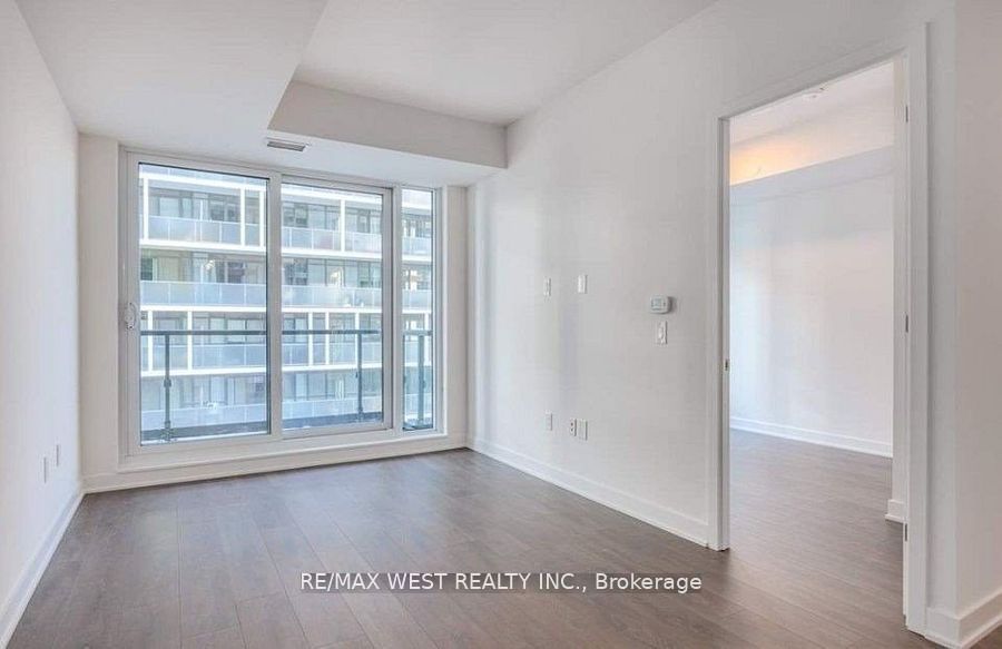 35 Tubman Avenue W 1117, Toronto, ON M5A 0T1 photo 4