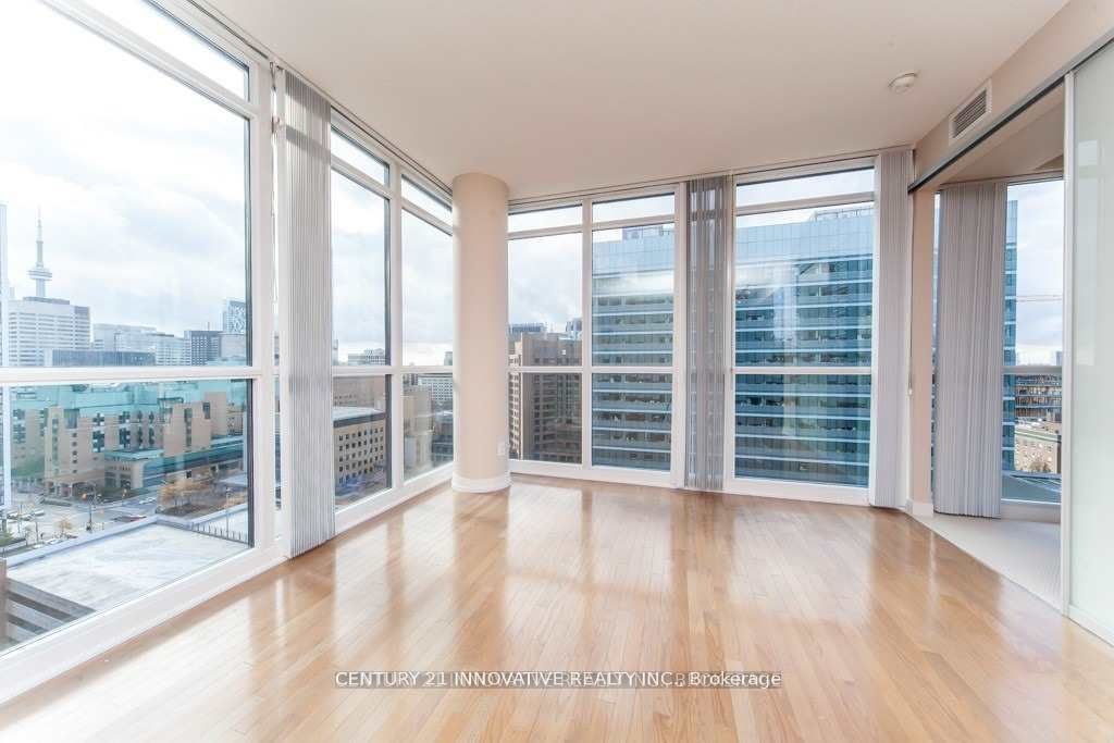 770 Bay Street 1610, Toronto, ON M5G 1N6 photo 4