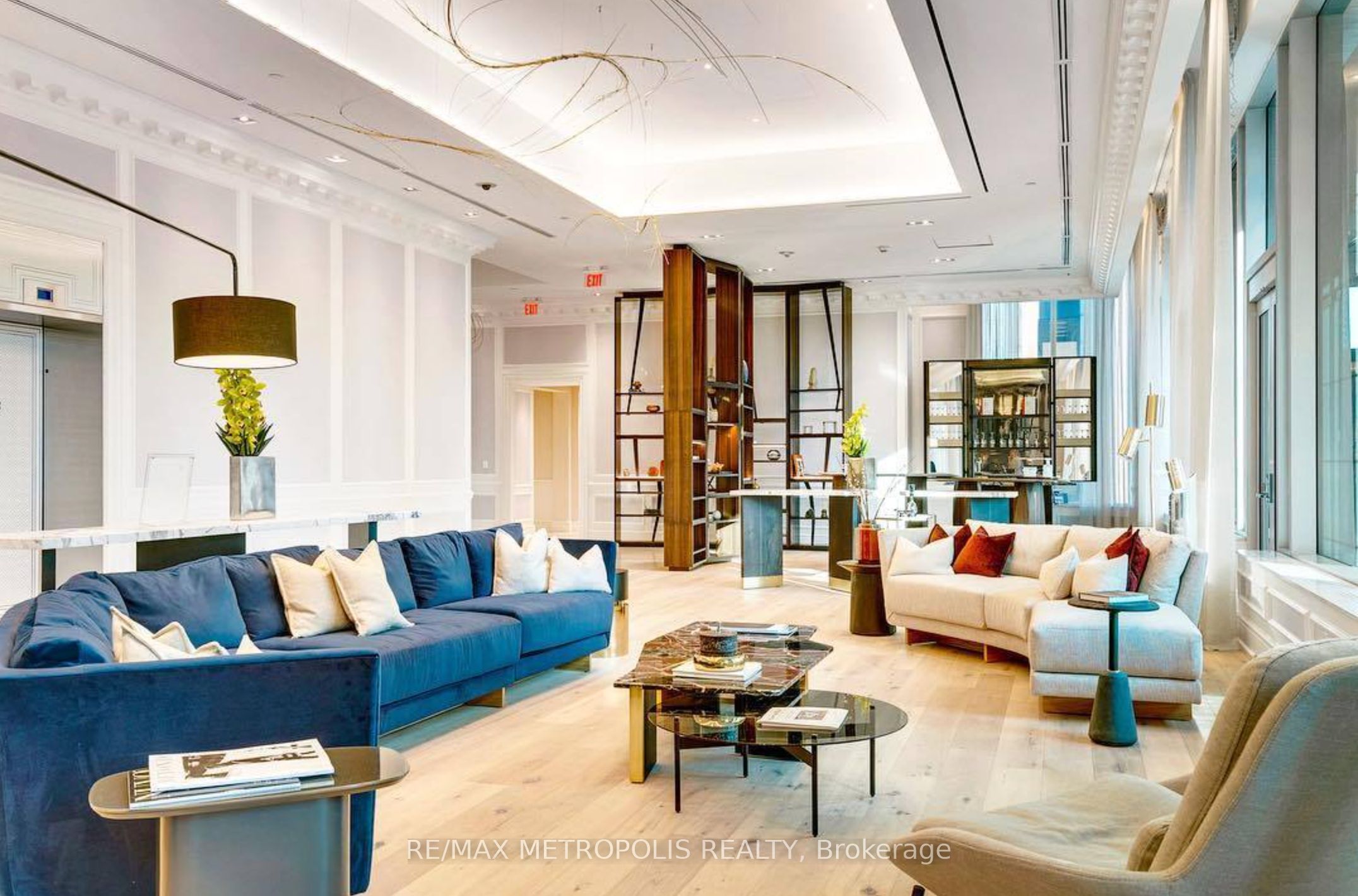 311 Bay Street 4201, Toronto, ON M5H 4G5 photo 2