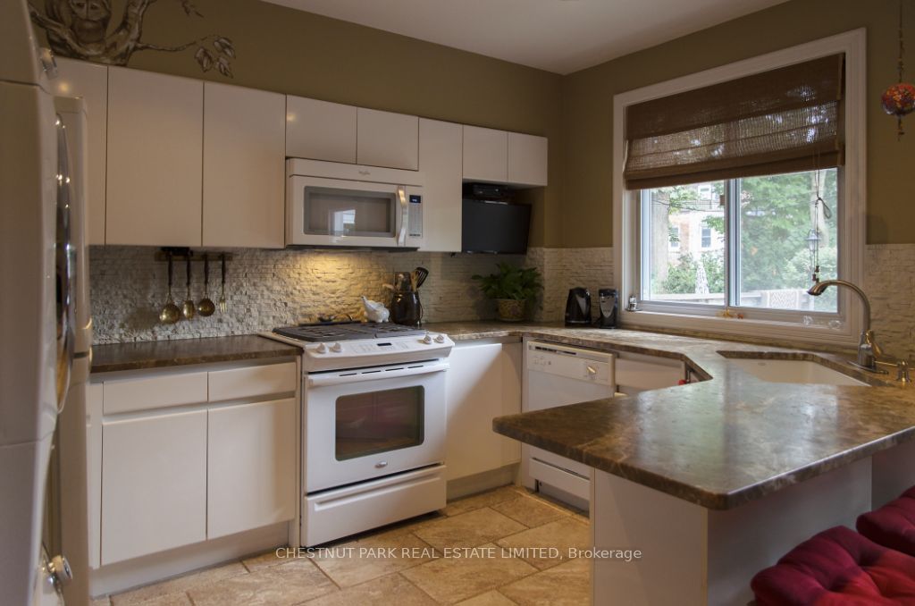 117 Alcorn Avenue, Toronto, ON M4V 1E4 photo 5