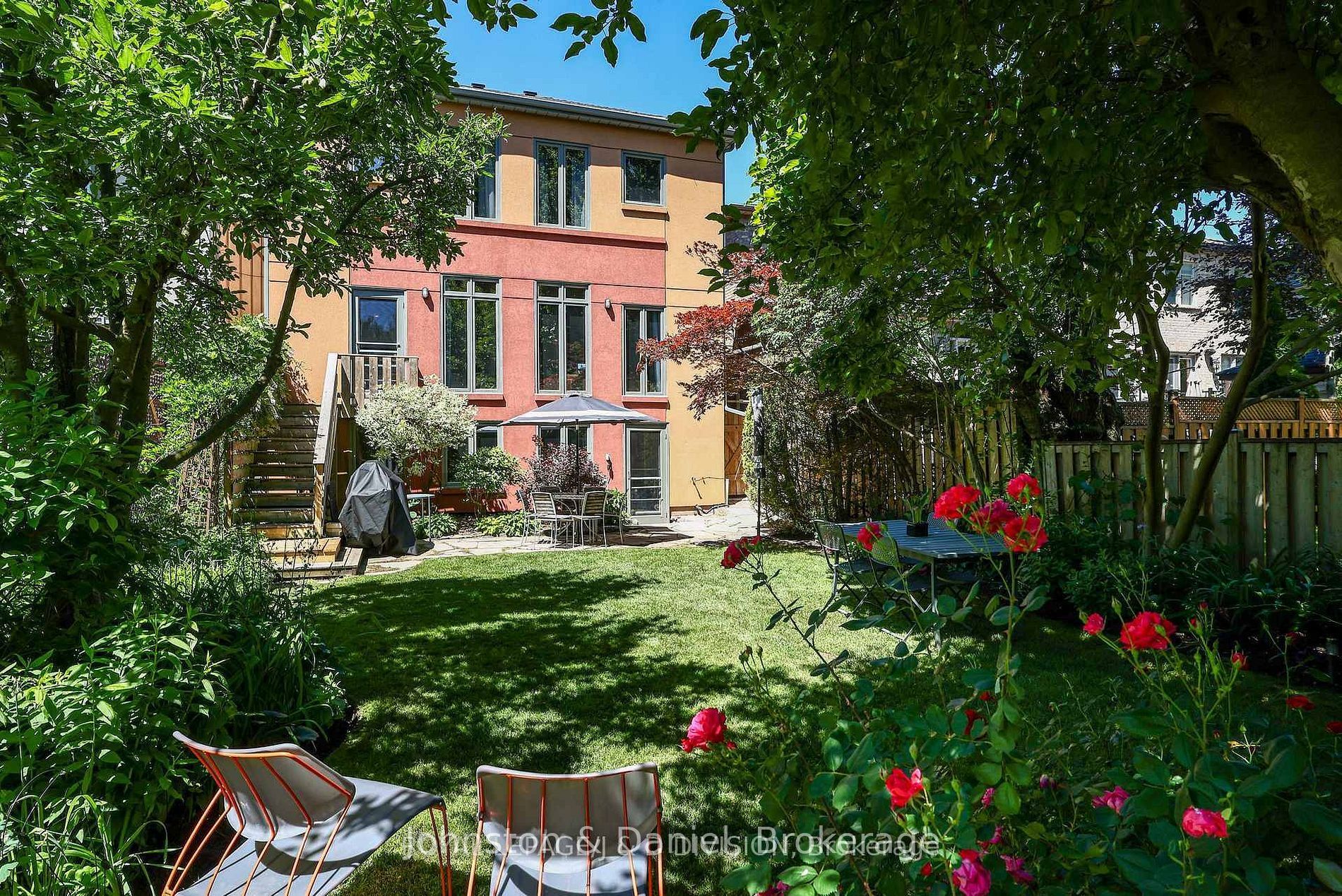 181 Rumsey Road, Toronto, ON M4G 1P4 photo 2