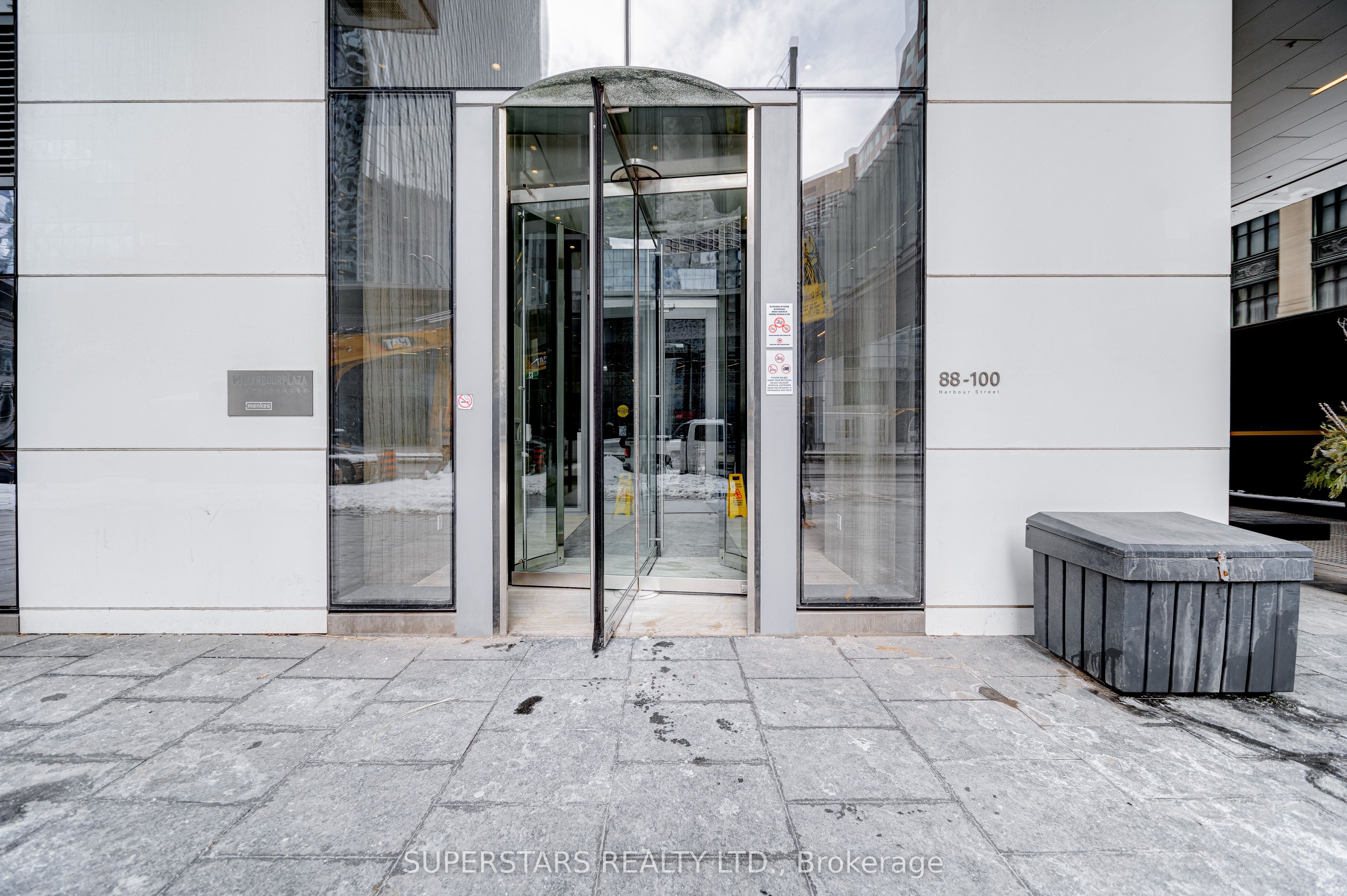 88 Harbour Street 3607, Toronto, ON M5J 1B7 photo 2