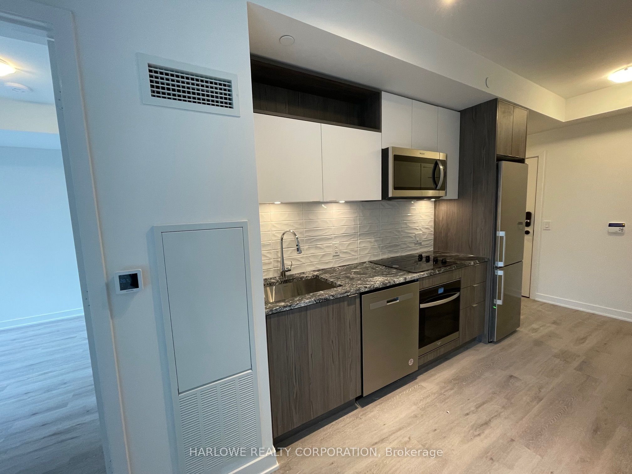 135 Lower Sherbourne Street 638 W, Toronto, ON M5A 1Y4 photo 2