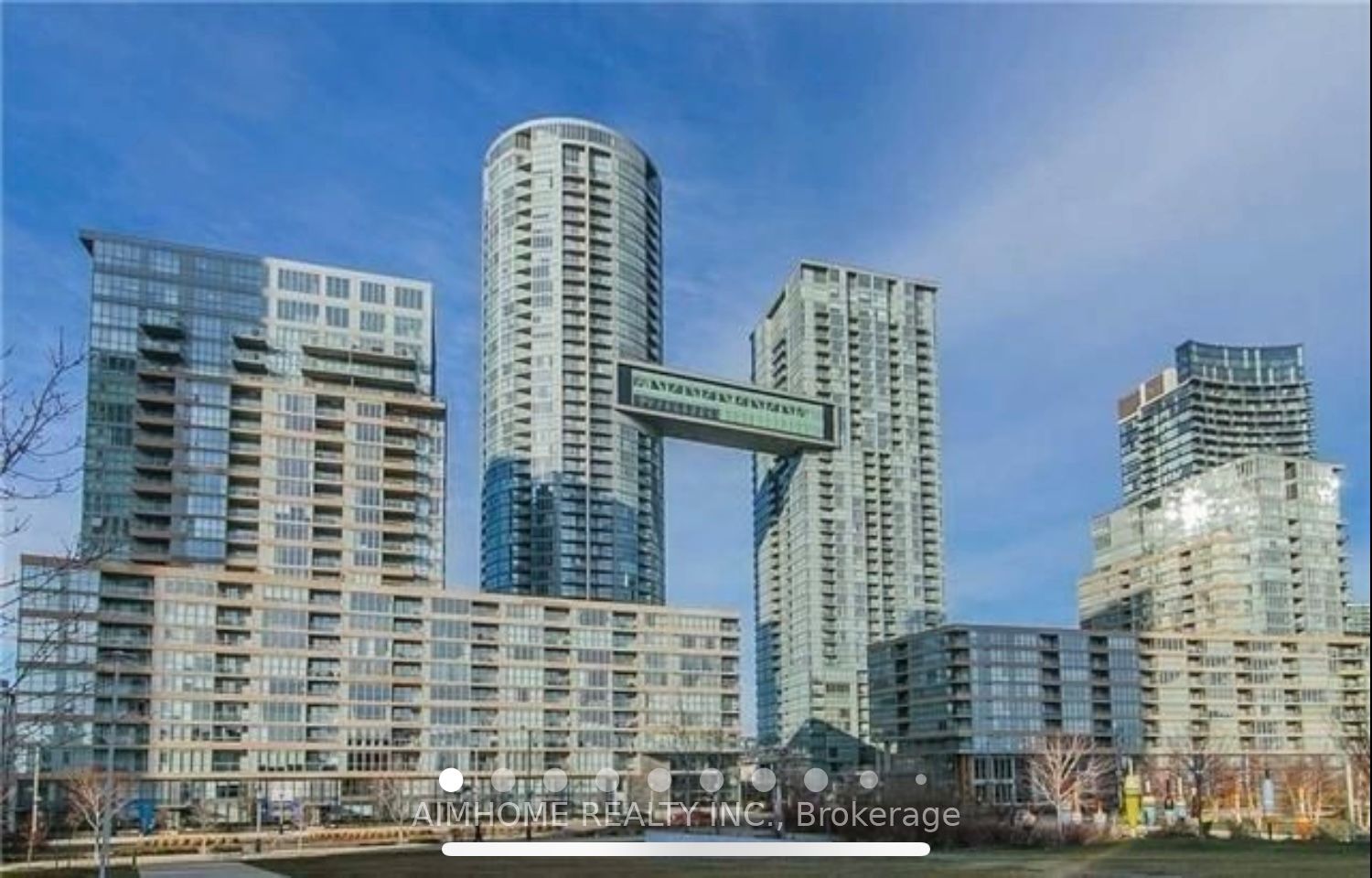 15 Iceboat Terrace 2206, Toronto, ON M5V 4A5