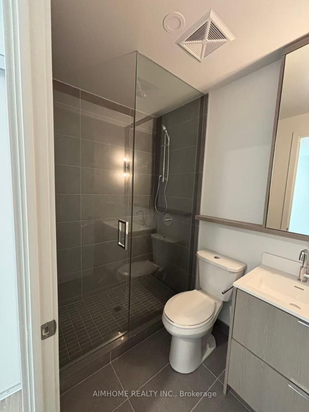 6 Greenbriar Road 510, Toronto, ON M2K 0H6 photo 4