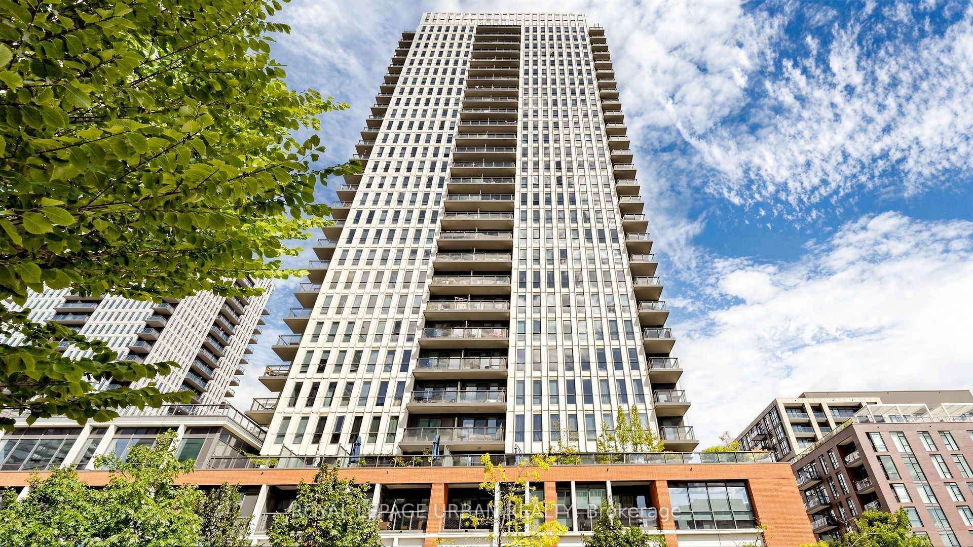 55 Regent Park Boulevard 2407, Toronto, ON M5A 3H6 photo 2