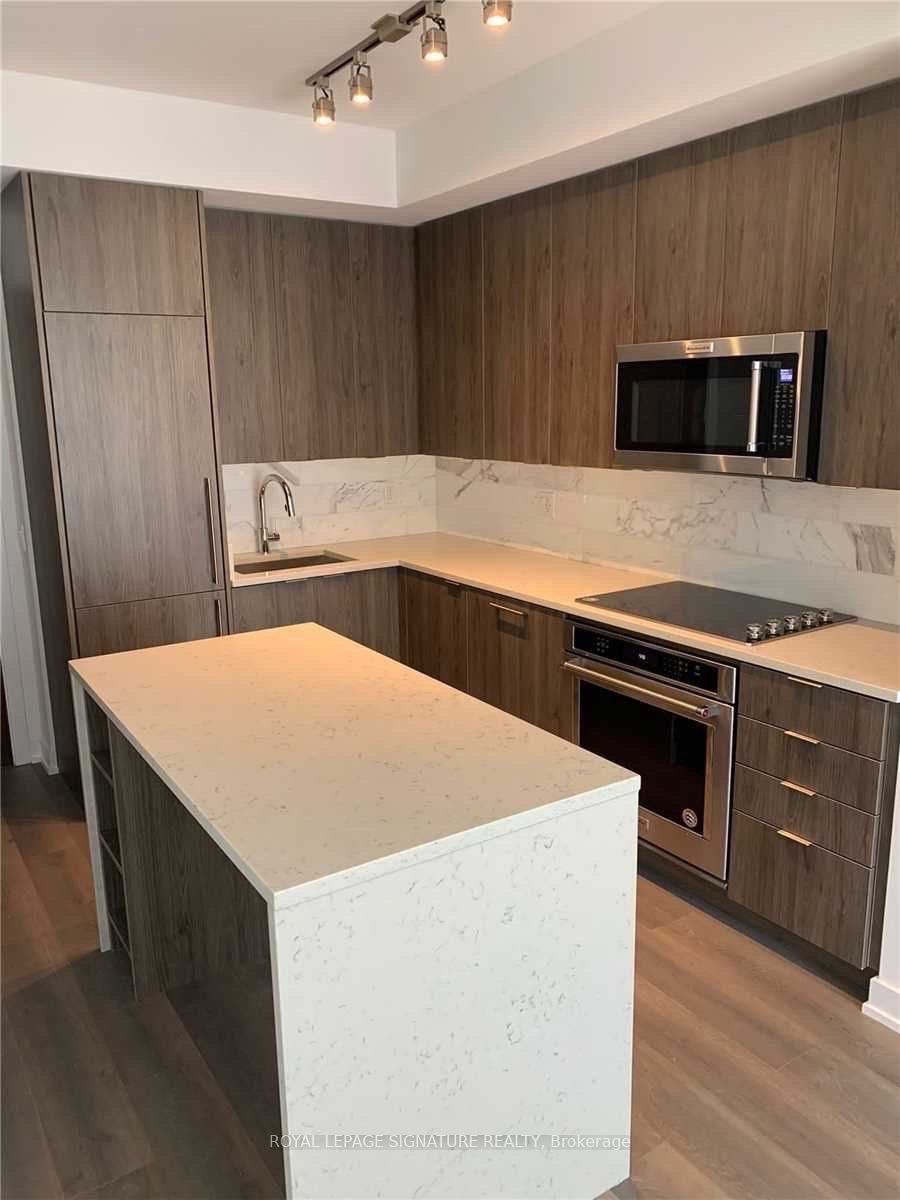 38 Iannuzzi Street 1509, Toronto, ON M5V 0S2 photo 2