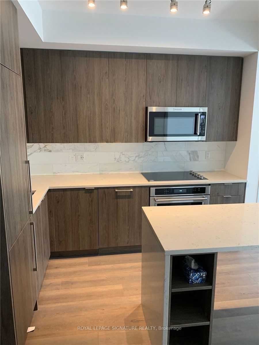 38 Iannuzzi Street 1509, Toronto, ON M5V 0S2 photo 3