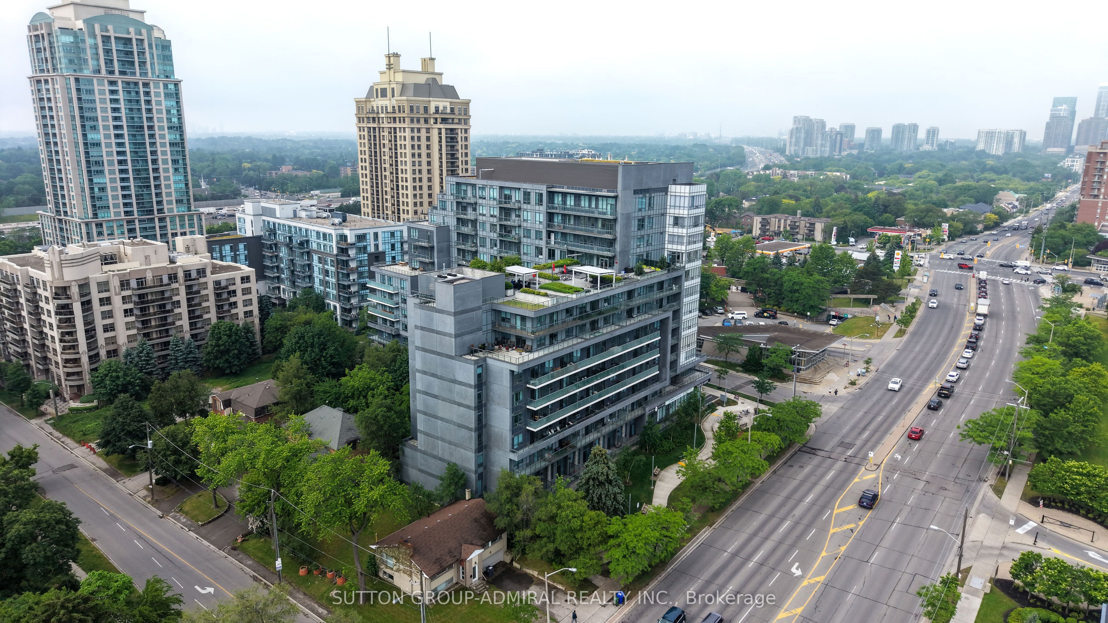 7 Kenaston Gardens 124, Toronto, ON M2K 0E9