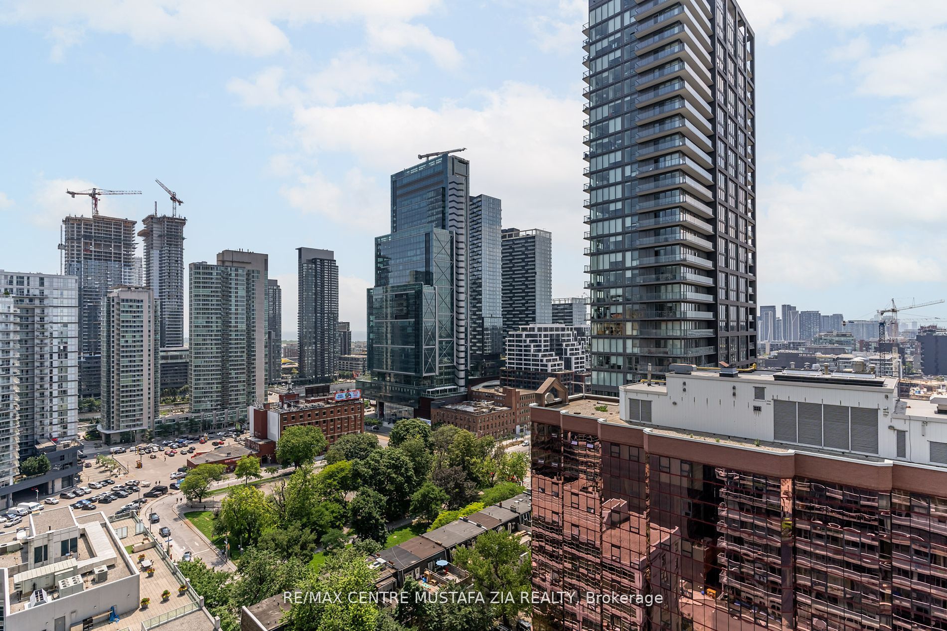 375 King Street W 1910, Toronto, ON M5V 1K1 photo 3