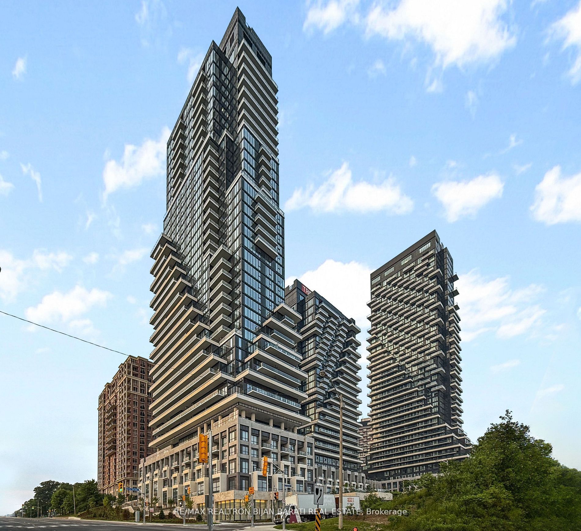 10 INN ON THE PARK Drive 3104, Toronto, ON M3C 0P9 photo 2
